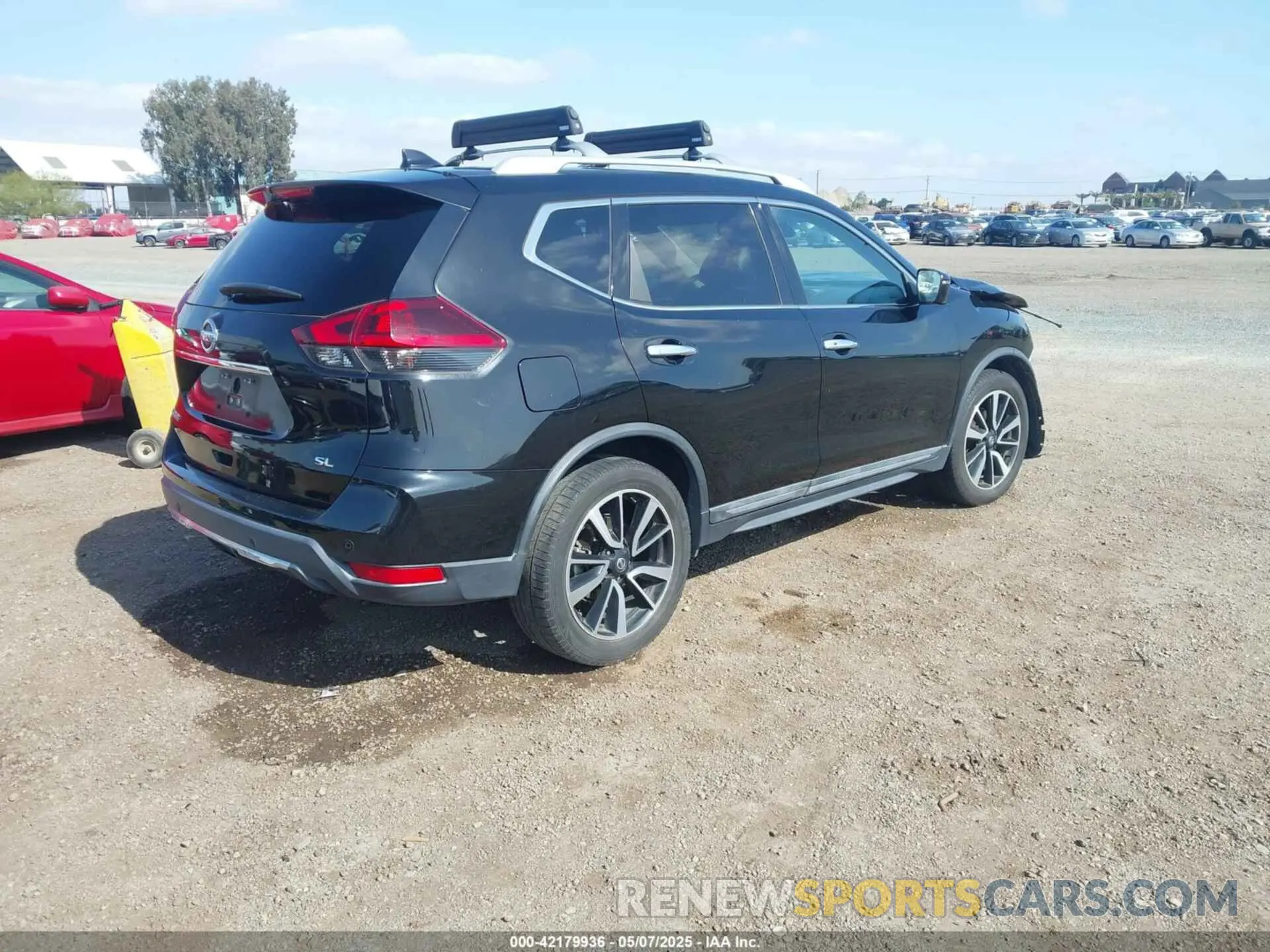 4 fotografías del automóvil dañado 5N1AT2MT1KC833220 NISSAN ROGUE 2019