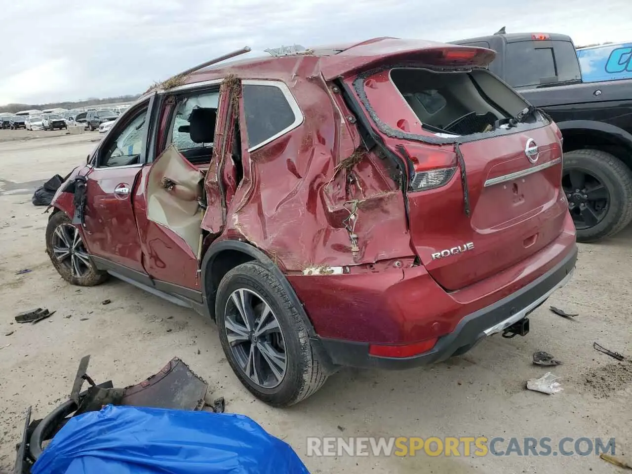 2 fotografías del automóvil dañado 5N1AT2MT2KC827832 NISSAN ROGUE 2019