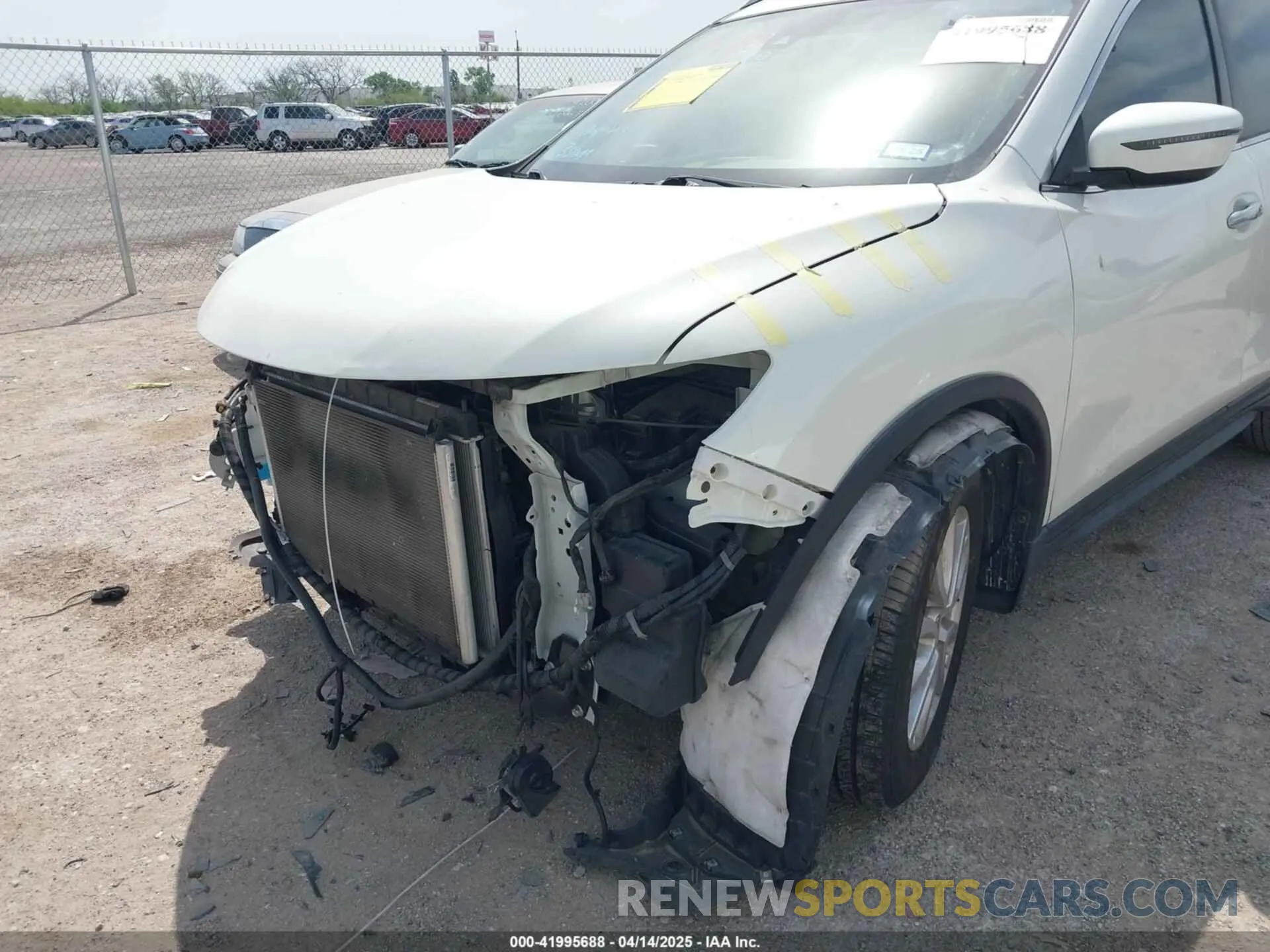 17 fotografías del automóvil dañado 5N1AT2MT3KC715105 NISSAN ROGUE 2019