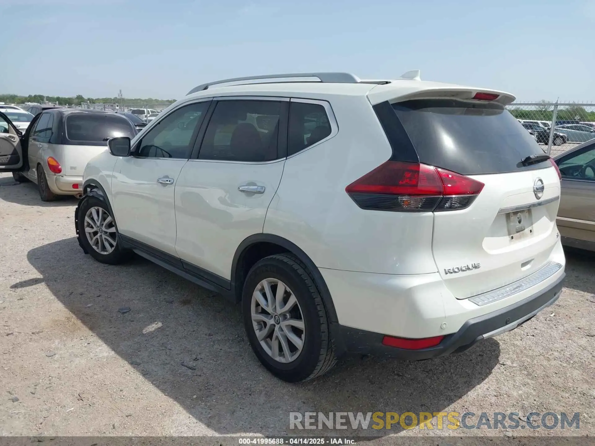 3 fotografías del automóvil dañado 5N1AT2MT3KC715105 NISSAN ROGUE 2019