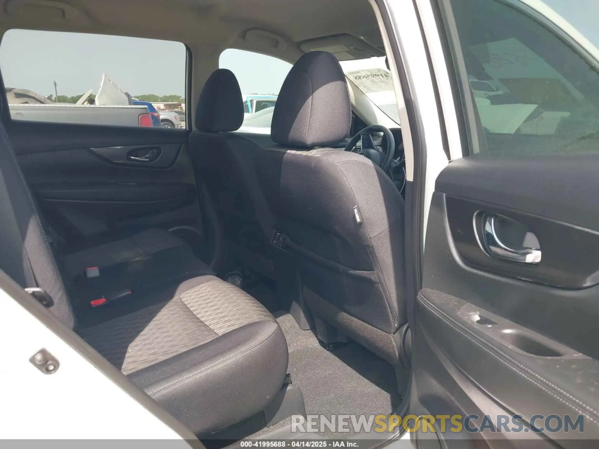 8 fotografías del automóvil dañado 5N1AT2MT3KC715105 NISSAN ROGUE 2019