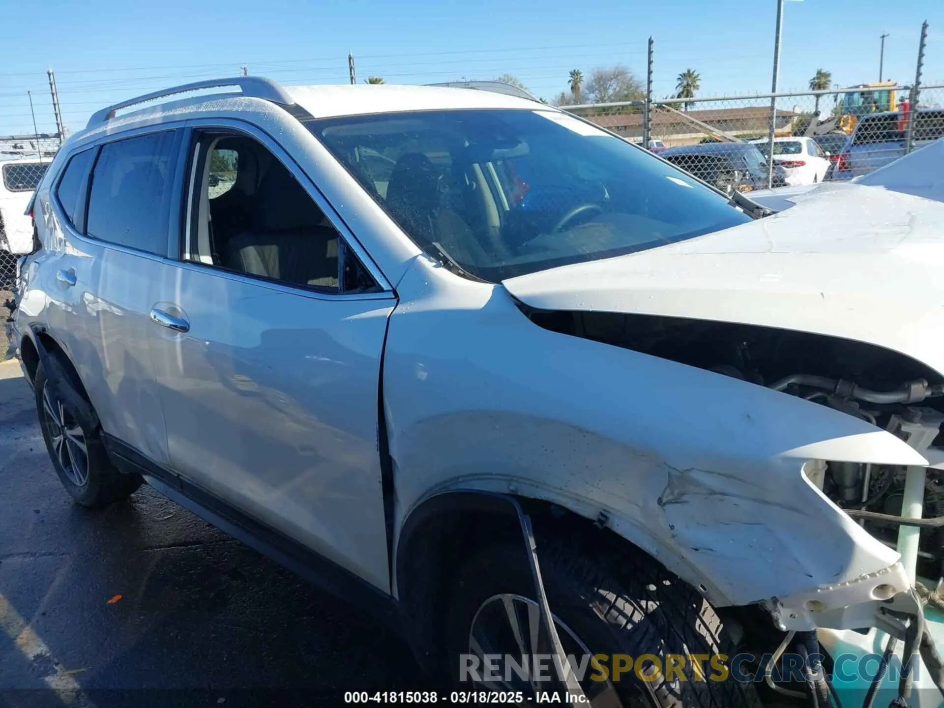 13 fotografías del automóvil dañado 5N1AT2MT3KC736441 NISSAN ROGUE 2019