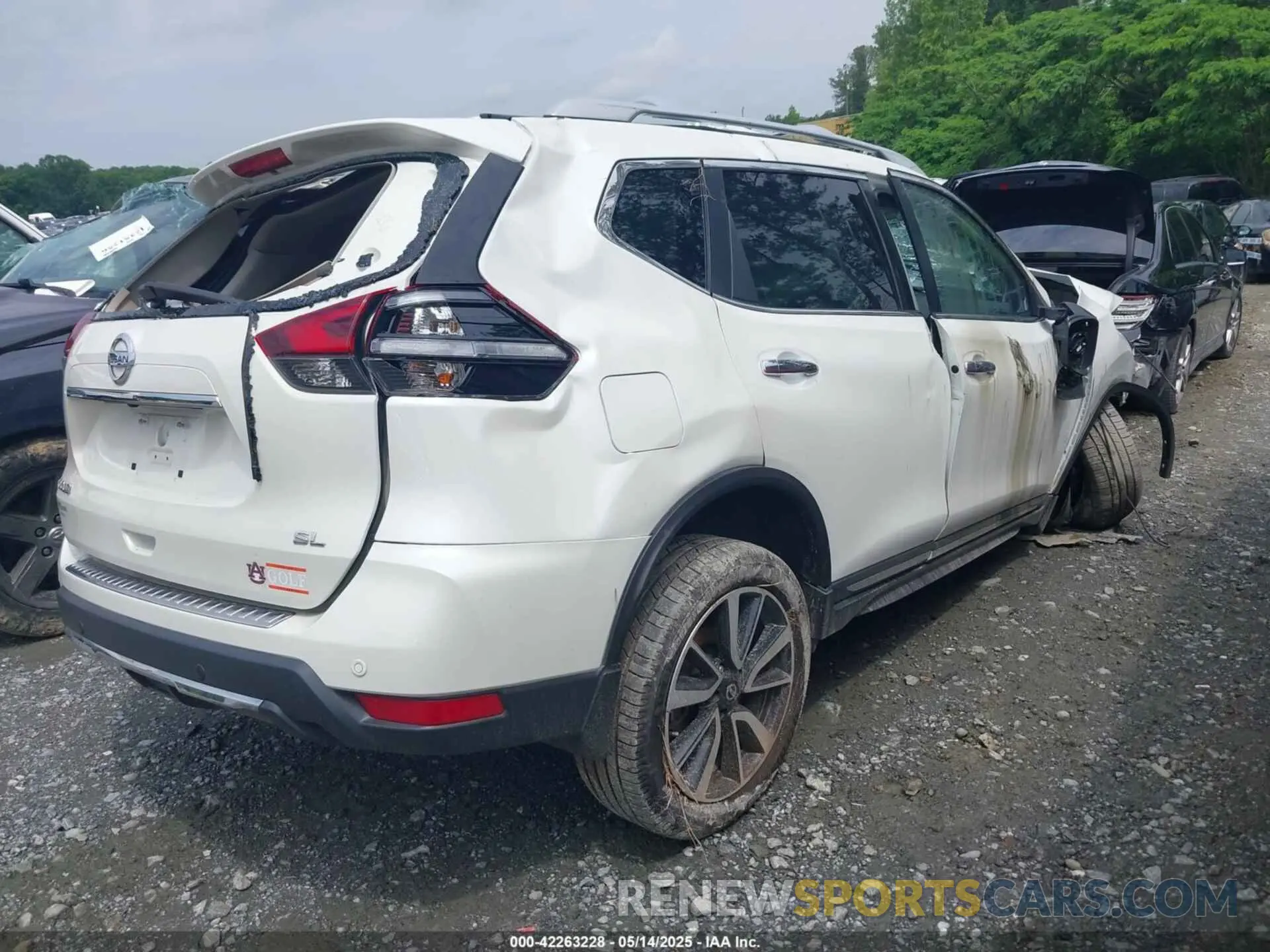 4 fotografías del automóvil dañado 5N1AT2MT3KC816547 NISSAN ROGUE 2019