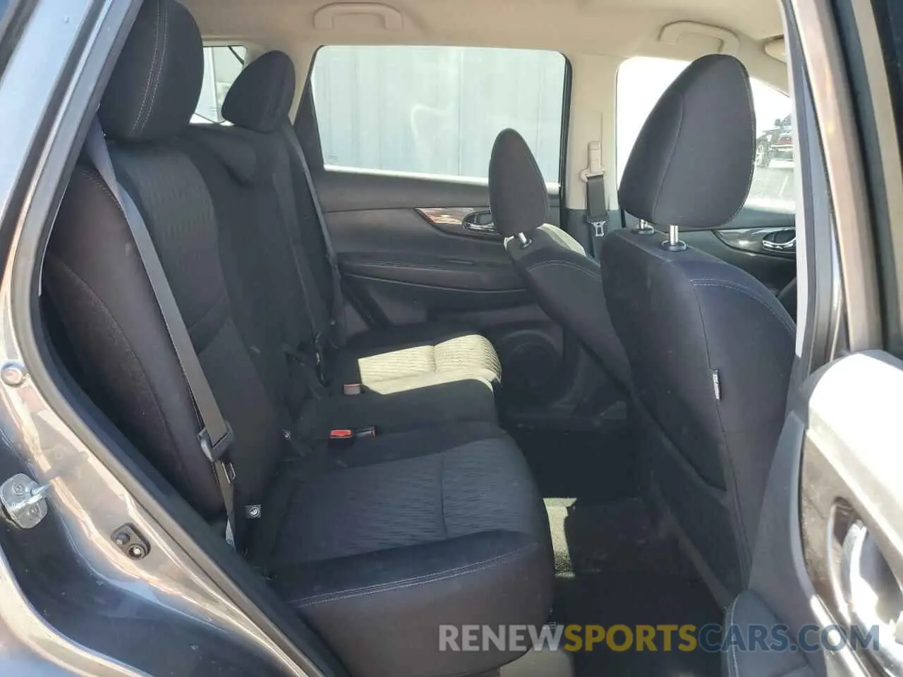 11 fotografías del automóvil dañado 5N1AT2MT4KC810403 NISSAN ROGUE 2019