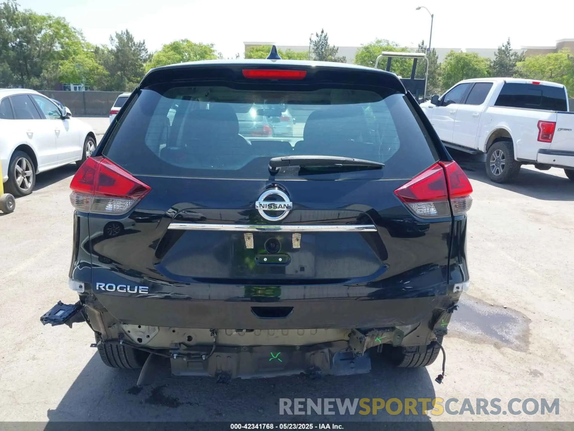 17 fotografías del automóvil dañado 5N1AT2MT4KC839870 NISSAN ROGUE 2019