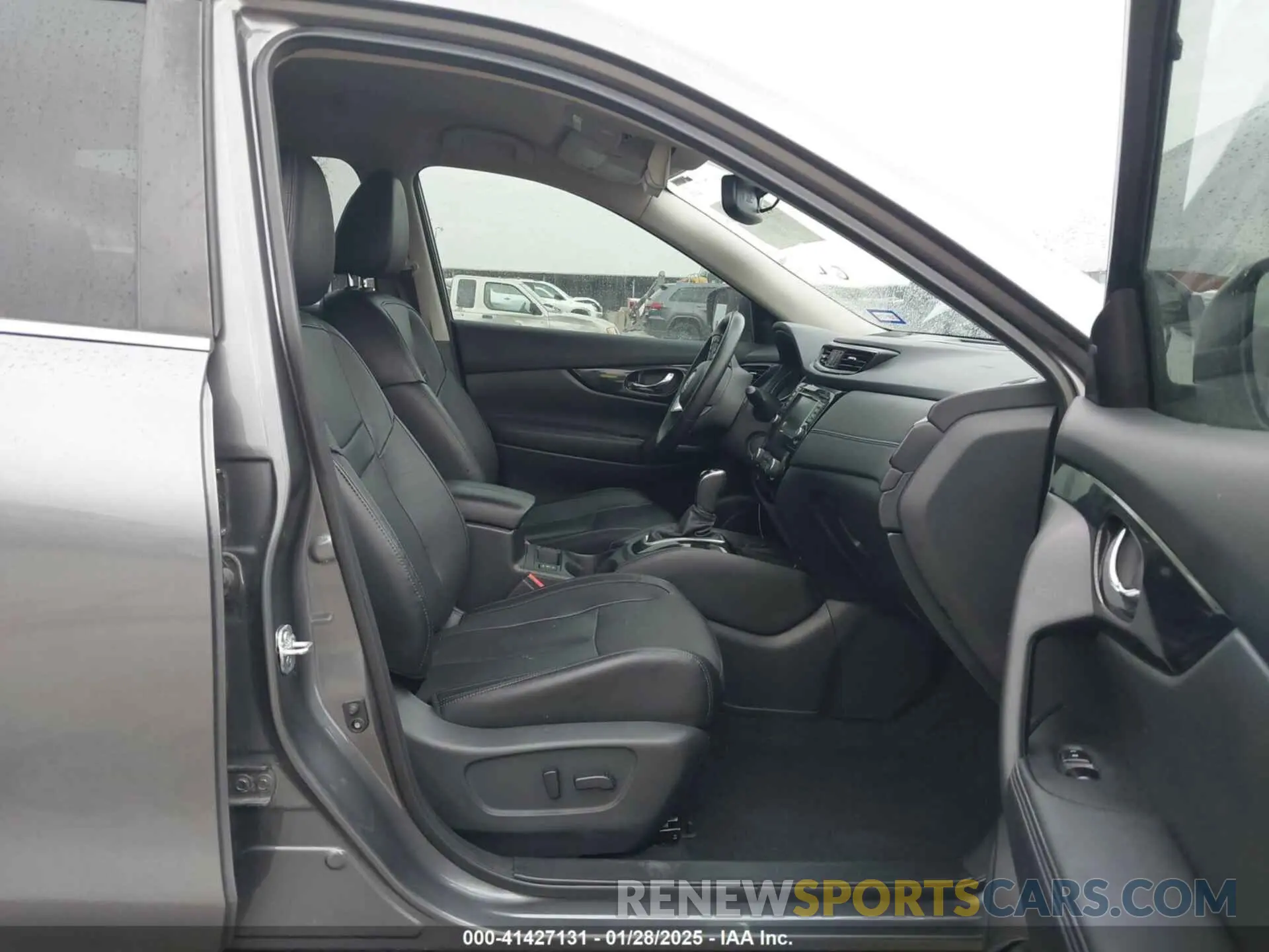 5 fotografías del automóvil dañado 5N1AT2MT4KC840744 NISSAN ROGUE 2019