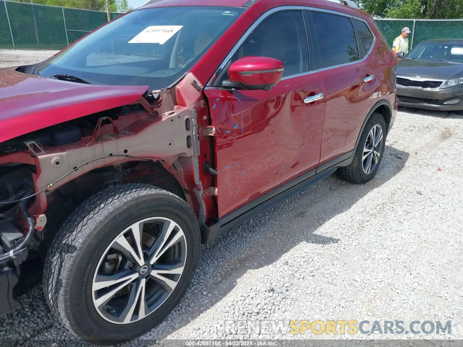 18 fotografías del automóvil dañado 5N1AT2MT5KC726445 NISSAN ROGUE 2019