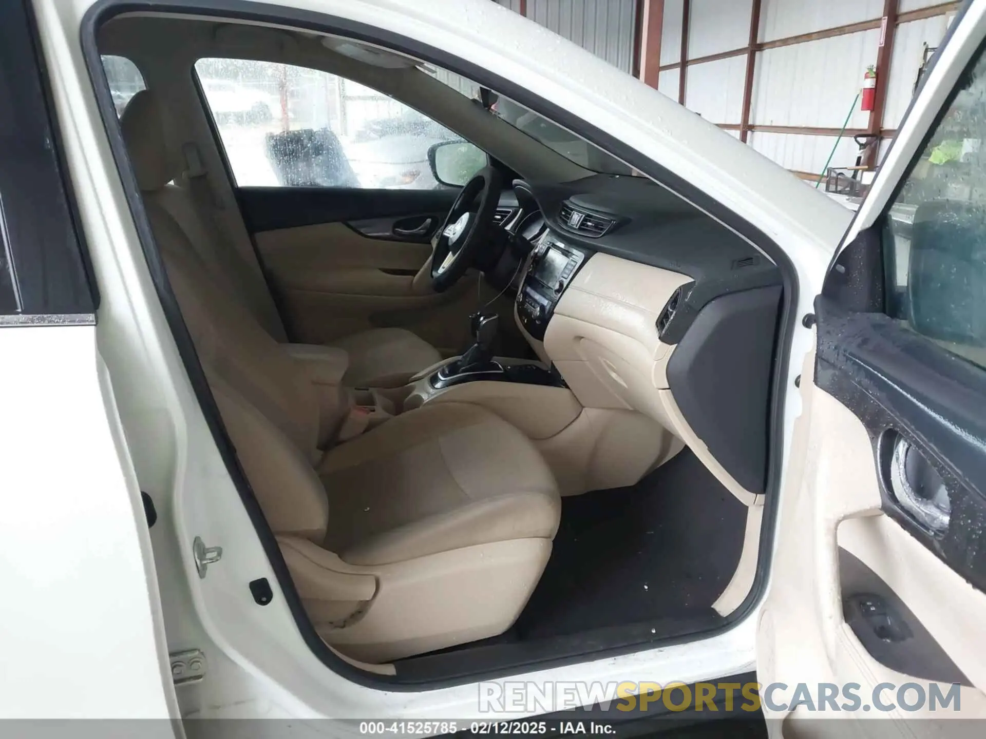 5 fotografías del automóvil dañado 5N1AT2MT5KC767027 NISSAN ROGUE 2019