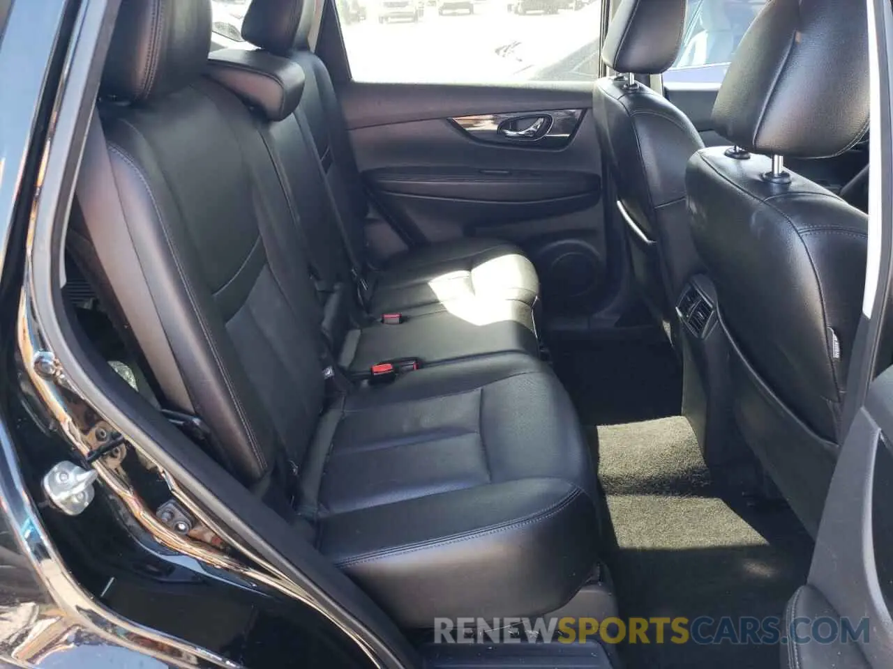 10 fotografías del automóvil dañado 5N1AT2MT6KC761866 NISSAN ROGUE 2019