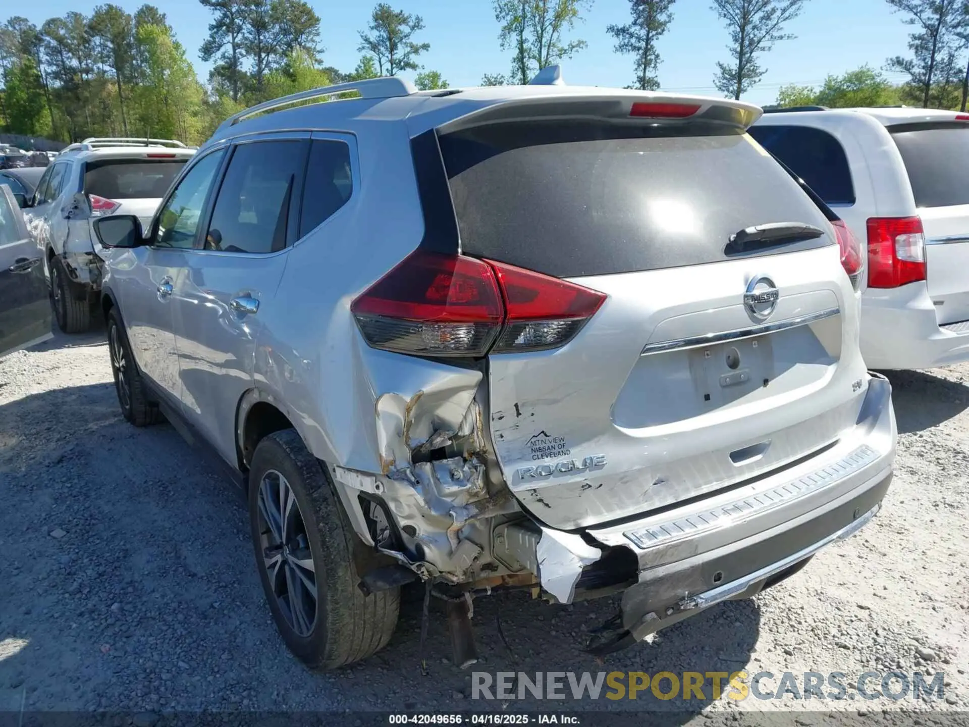 3 fotografías del automóvil dañado 5N1AT2MT6KC787285 NISSAN ROGUE 2019