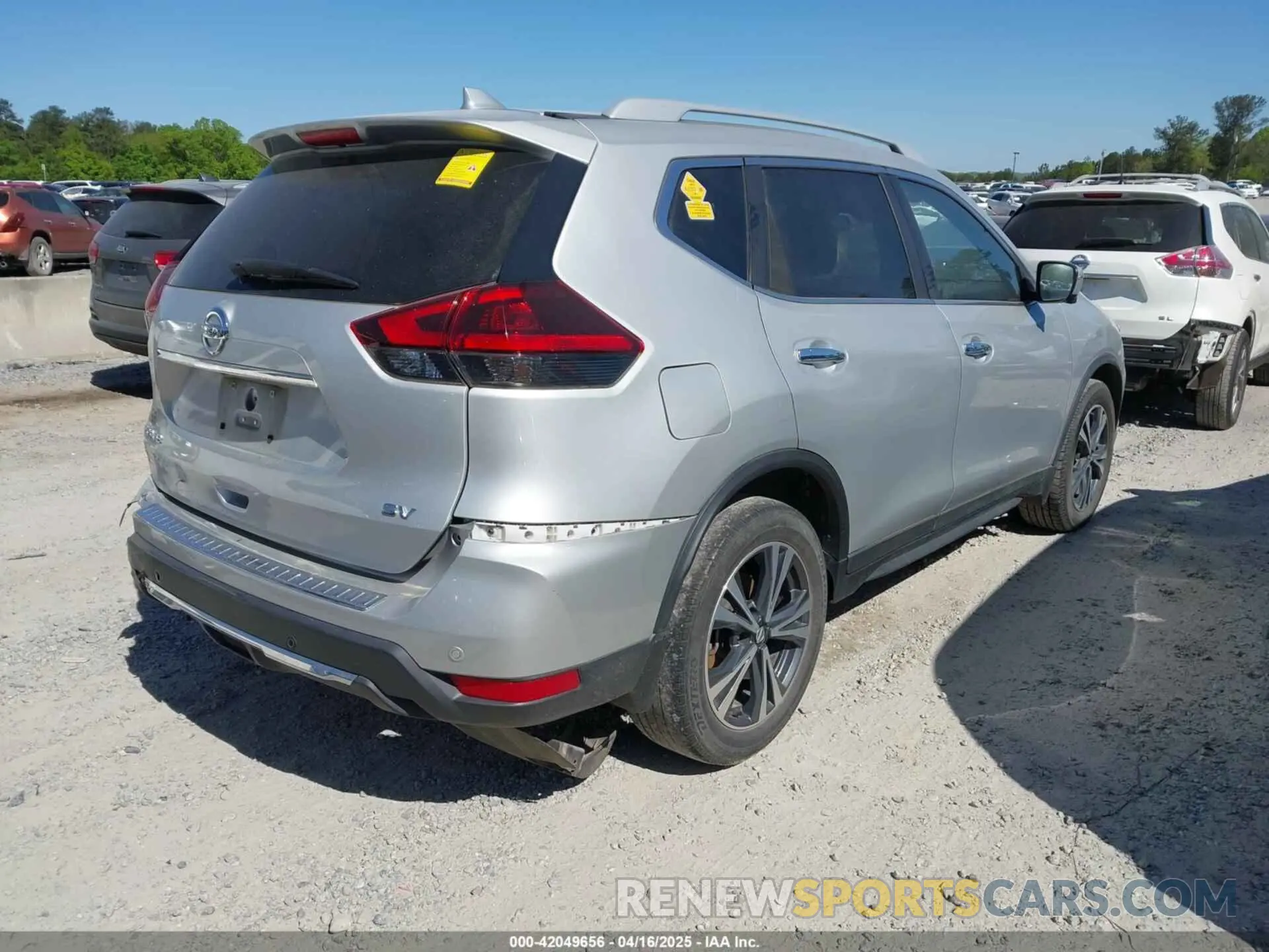 4 fotografías del automóvil dañado 5N1AT2MT6KC787285 NISSAN ROGUE 2019