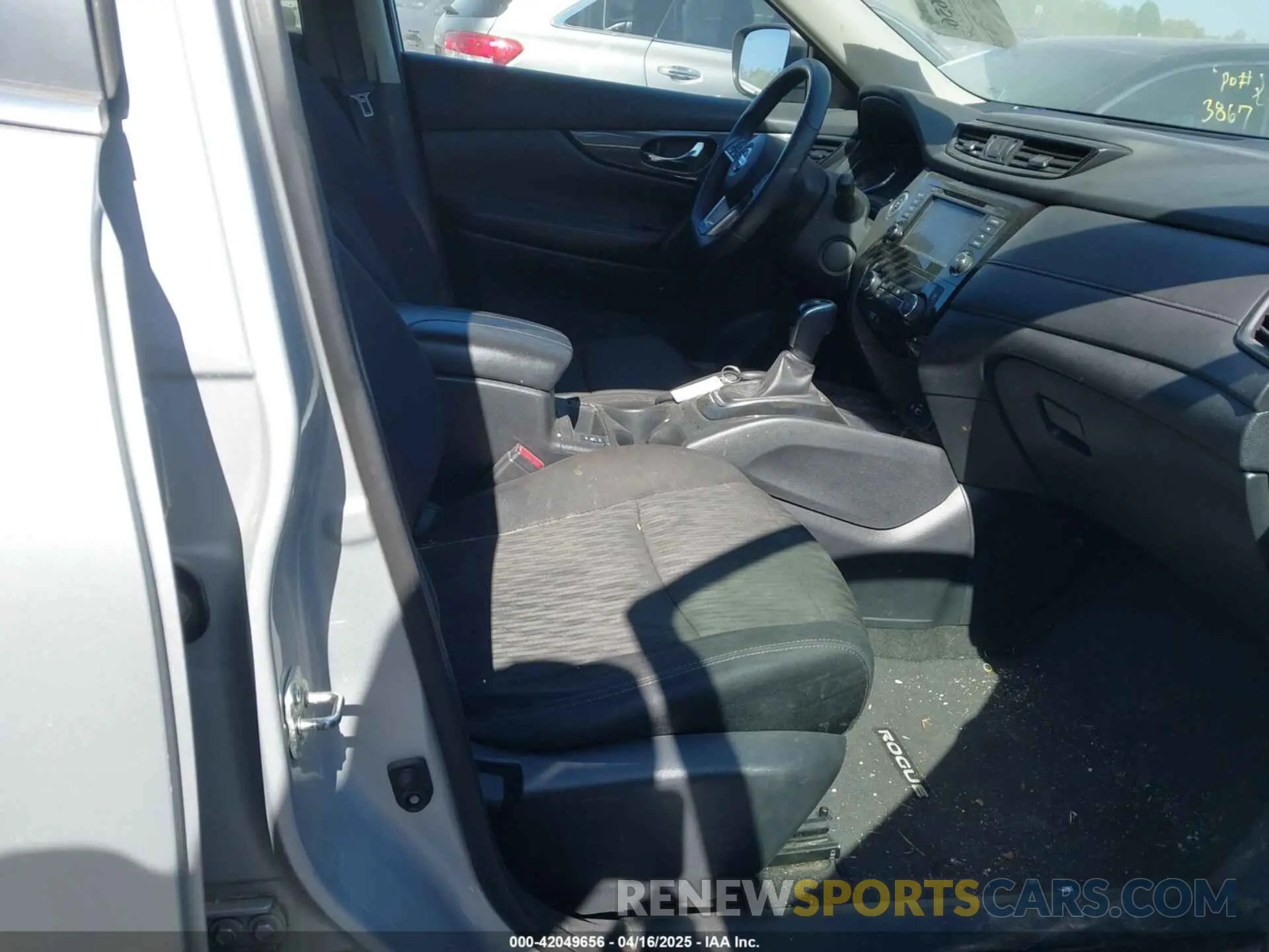 5 fotografías del automóvil dañado 5N1AT2MT6KC787285 NISSAN ROGUE 2019