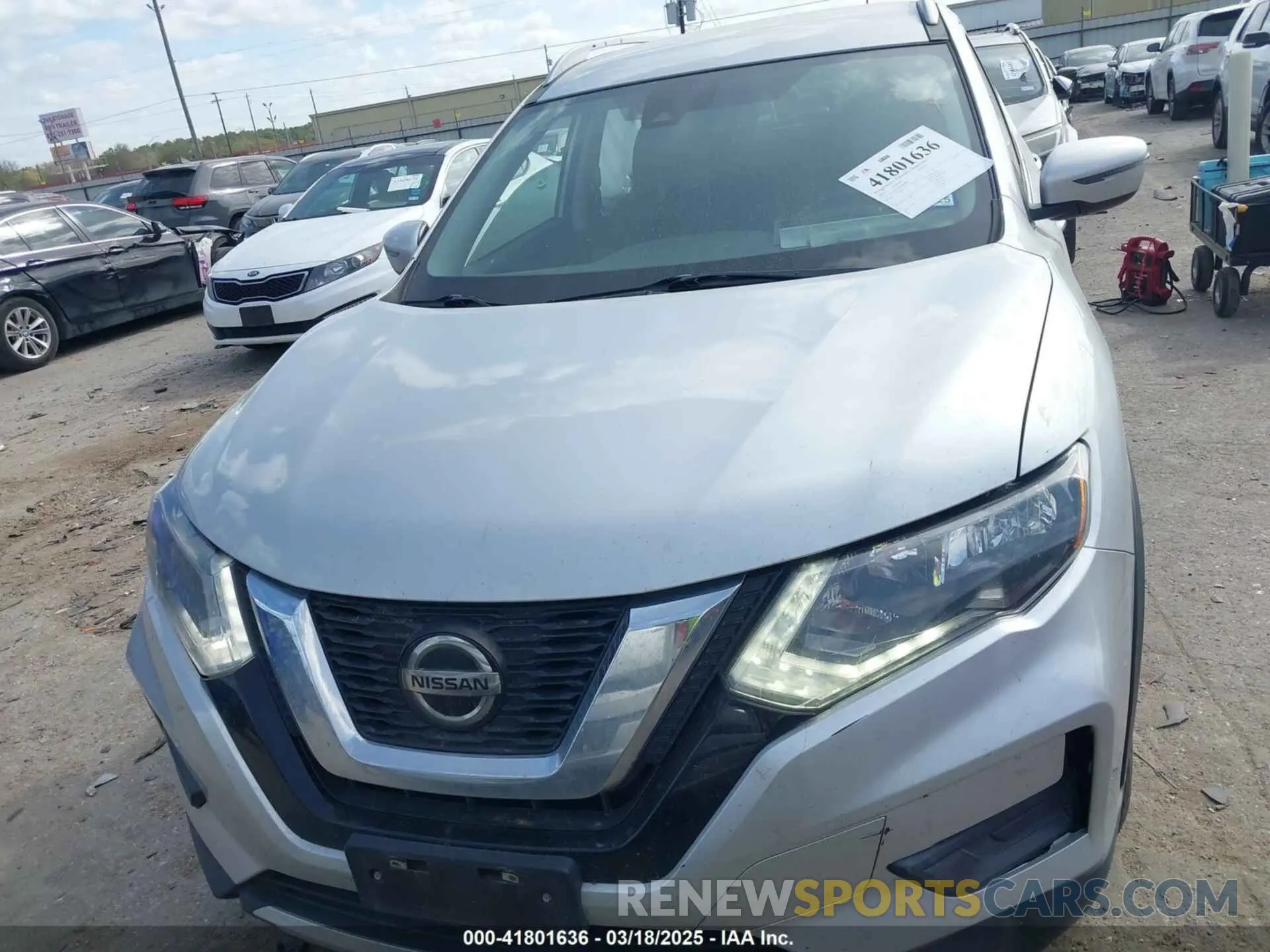 12 fotografías del automóvil dañado 5N1AT2MT6KC826988 NISSAN ROGUE 2019