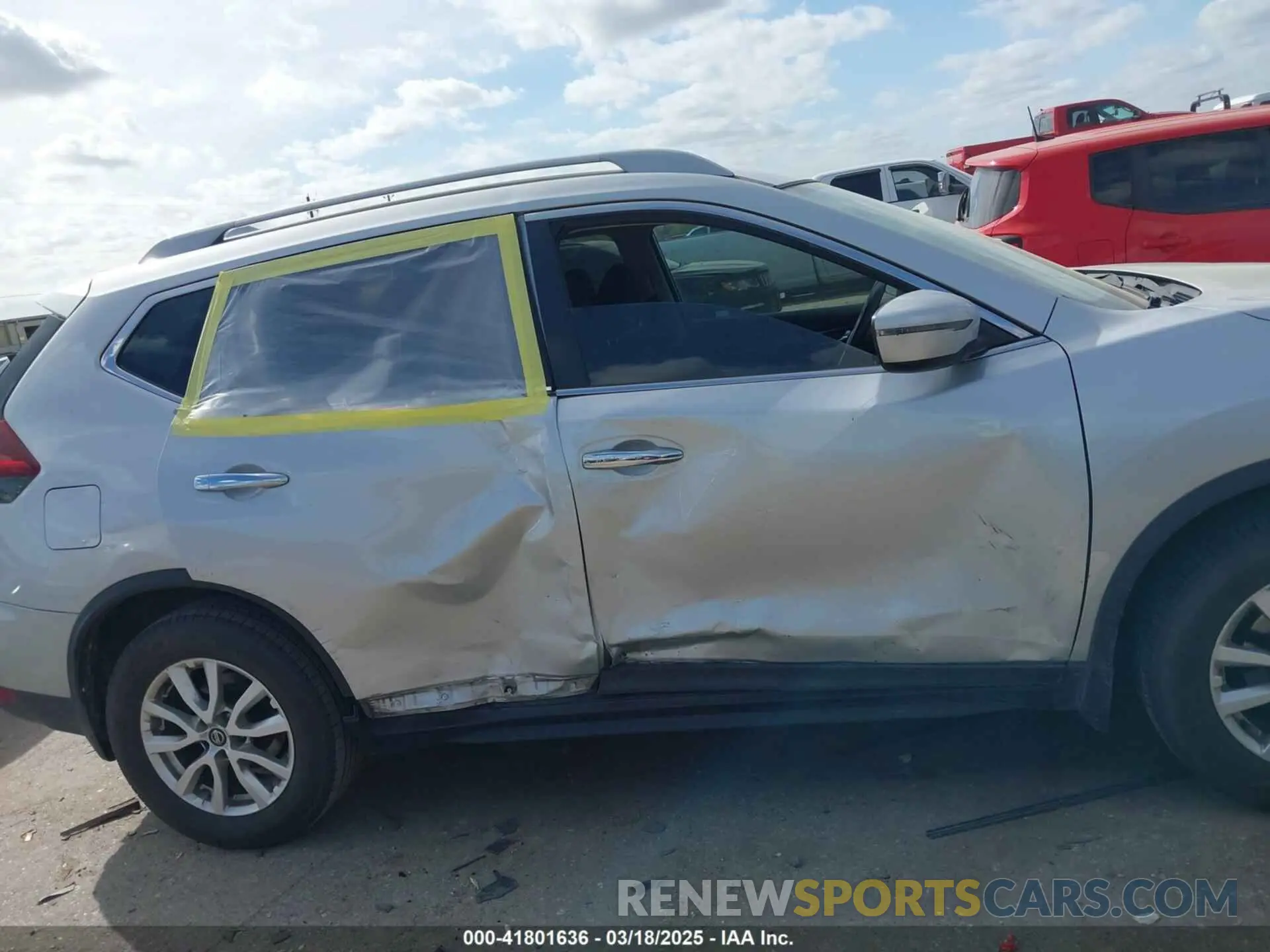13 fotografías del automóvil dañado 5N1AT2MT6KC826988 NISSAN ROGUE 2019