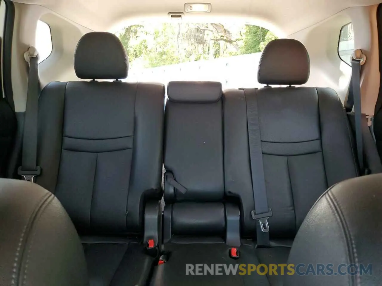 10 fotografías del automóvil dañado 5N1AT2MT7KC721229 NISSAN ROGUE 2019