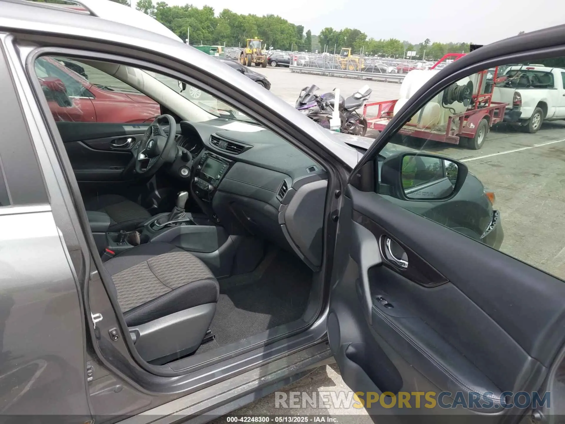 5 fotografías del automóvil dañado 5N1AT2MT8KC766342 NISSAN ROGUE 2019