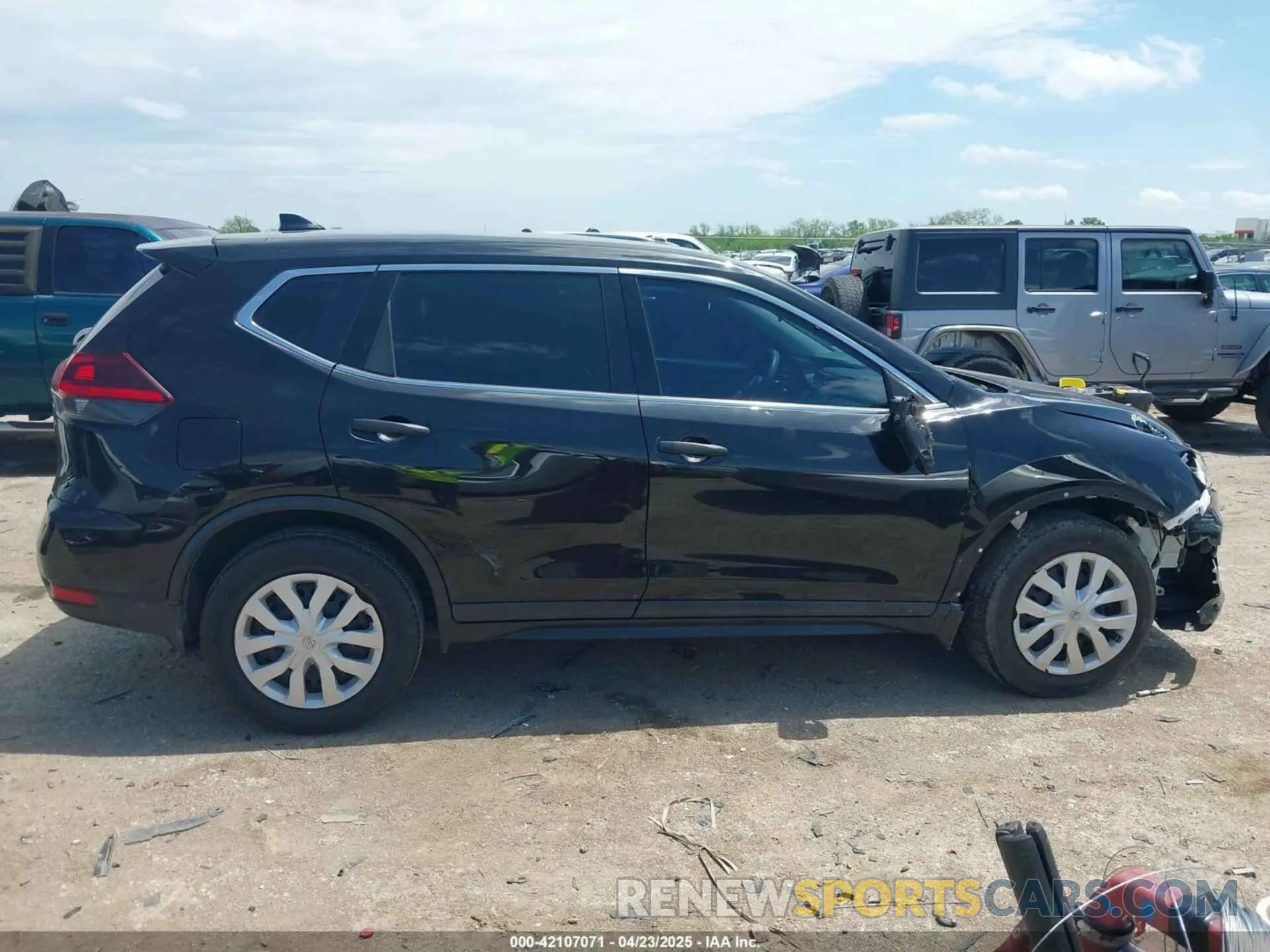 13 fotografías del automóvil dañado 5N1AT2MT8KC783237 NISSAN ROGUE 2019