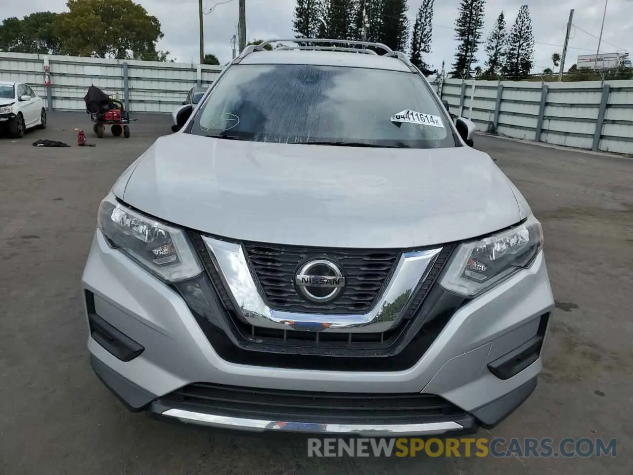 5 fotografías del automóvil dañado 5N1AT2MT9KC825995 NISSAN ROGUE 2019