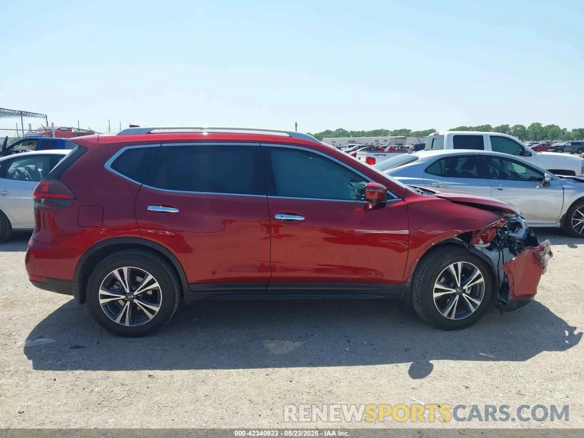 13 fotografías del automóvil dañado 5N1AT2MTXKC733228 NISSAN ROGUE 2019