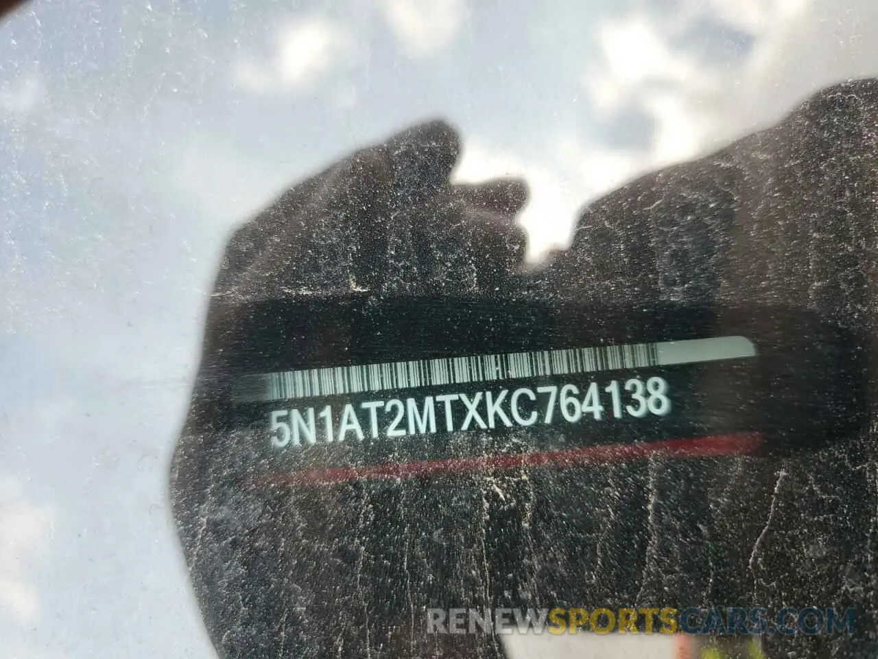 12 fotografías del automóvil dañado 5N1AT2MTXKC764138 NISSAN ROGUE 2019