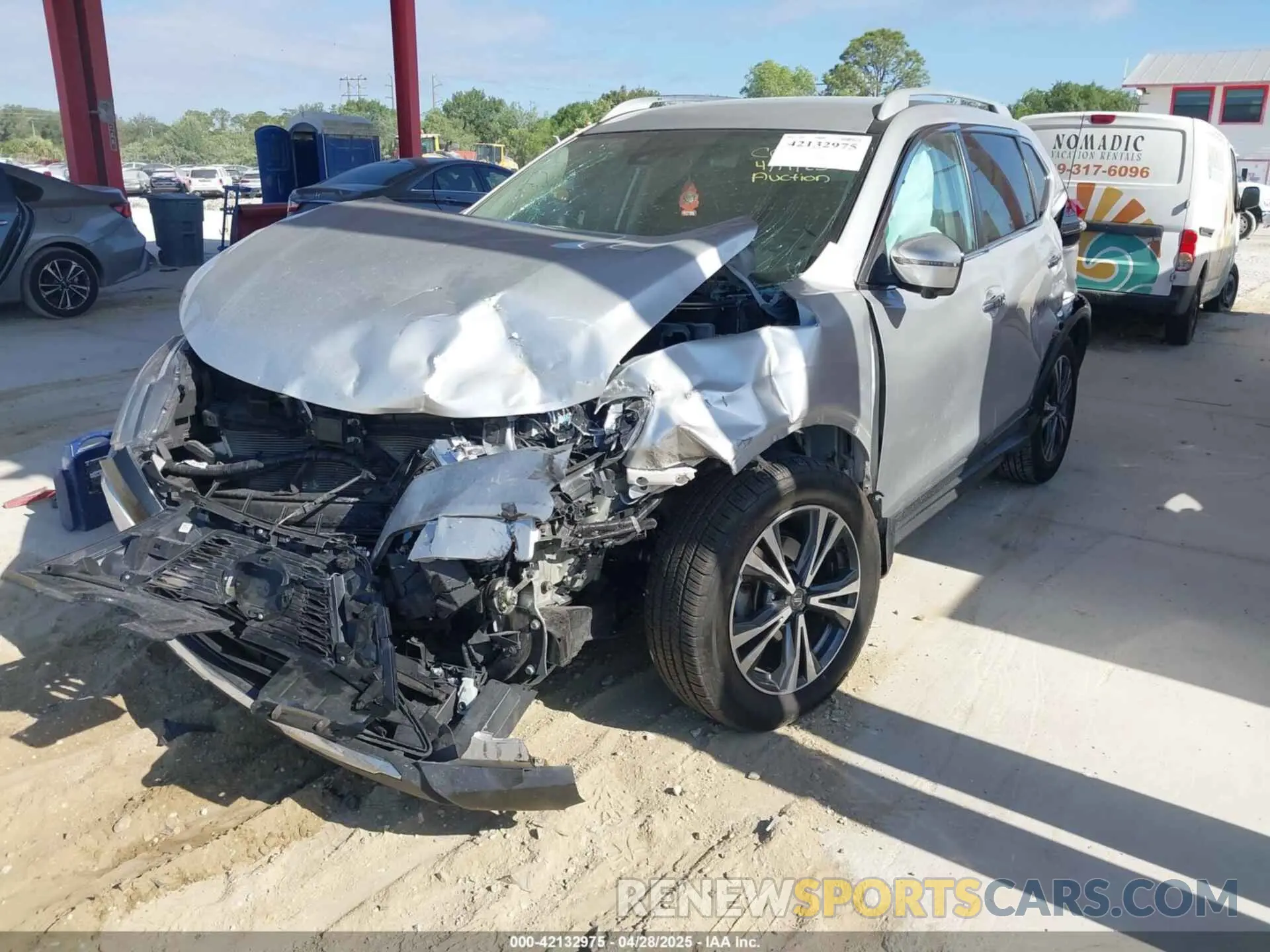 2 fotografías del automóvil dañado 5N1AT2MTXKC778816 NISSAN ROGUE 2019