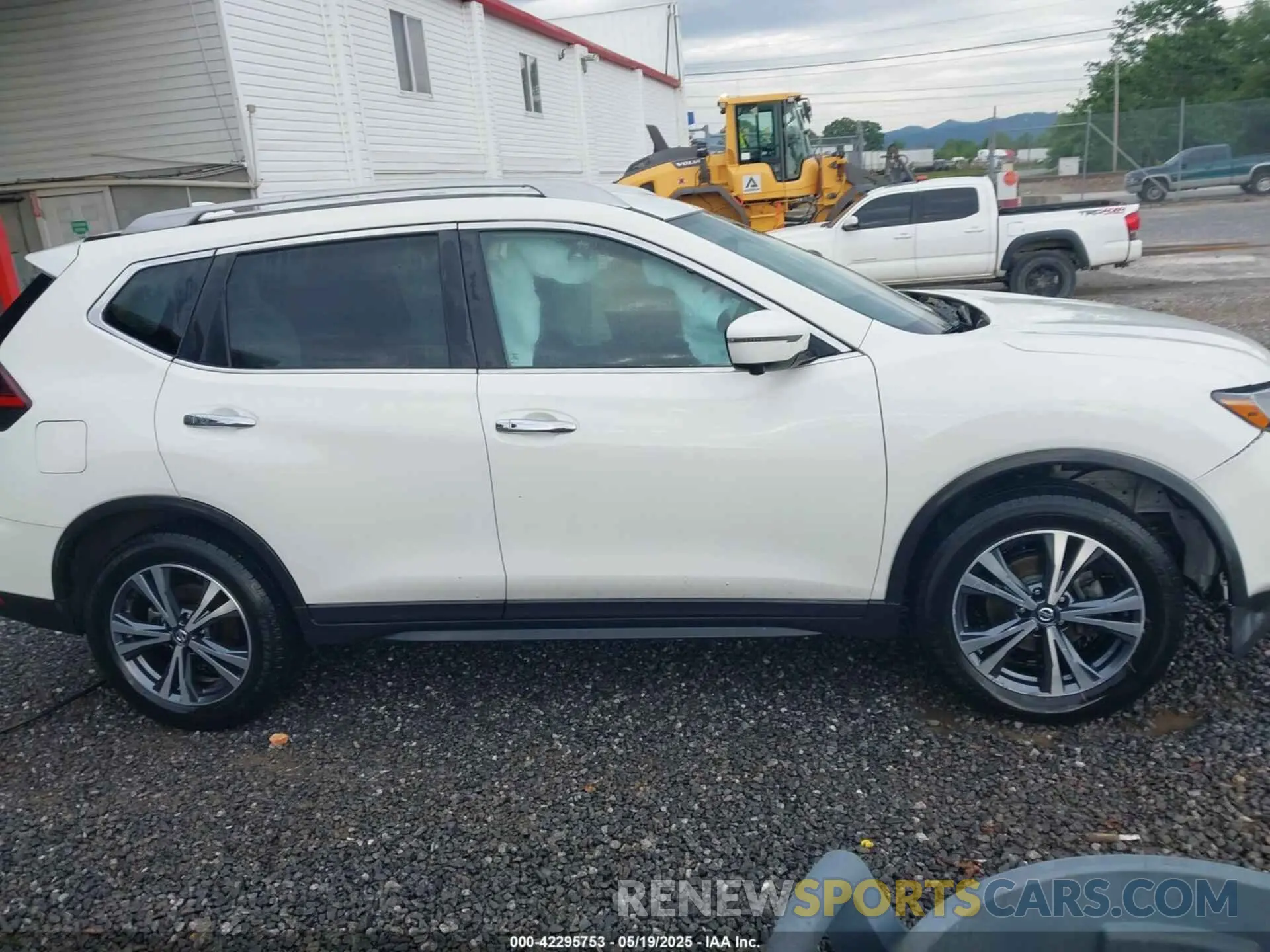 13 fotografías del automóvil dañado 5N1AT2MTXKC817436 NISSAN ROGUE 2019
