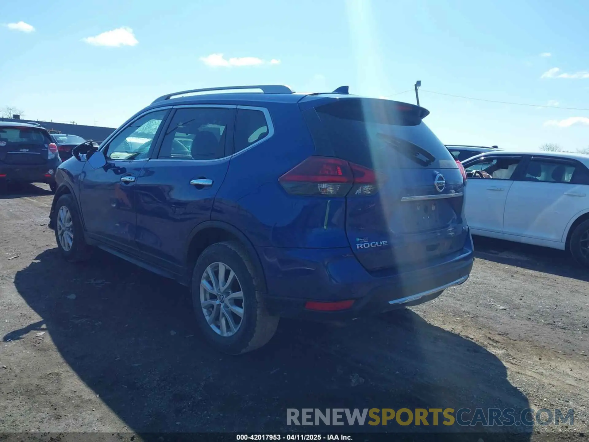3 fotografías del automóvil dañado 5N1AT2MV0KC705066 NISSAN ROGUE 2019