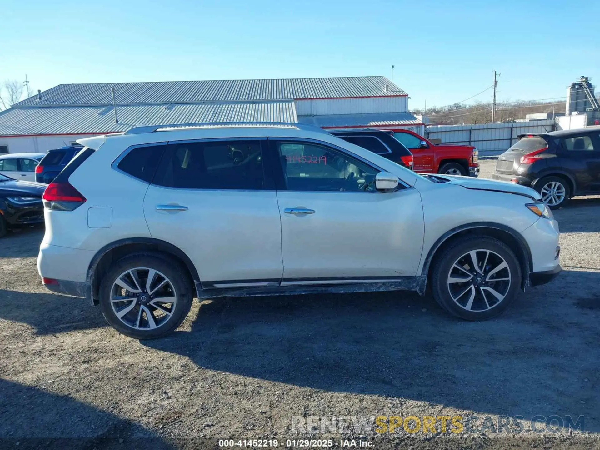 13 fotografías del automóvil dañado 5N1AT2MV0KC712535 NISSAN ROGUE 2019