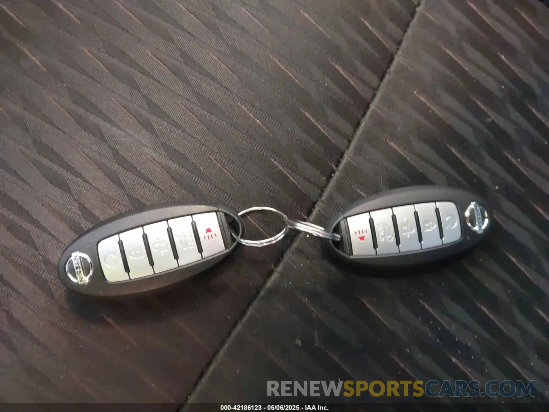 11 fotografías del automóvil dañado 5N1AT2MV0KC766109 NISSAN ROGUE 2019