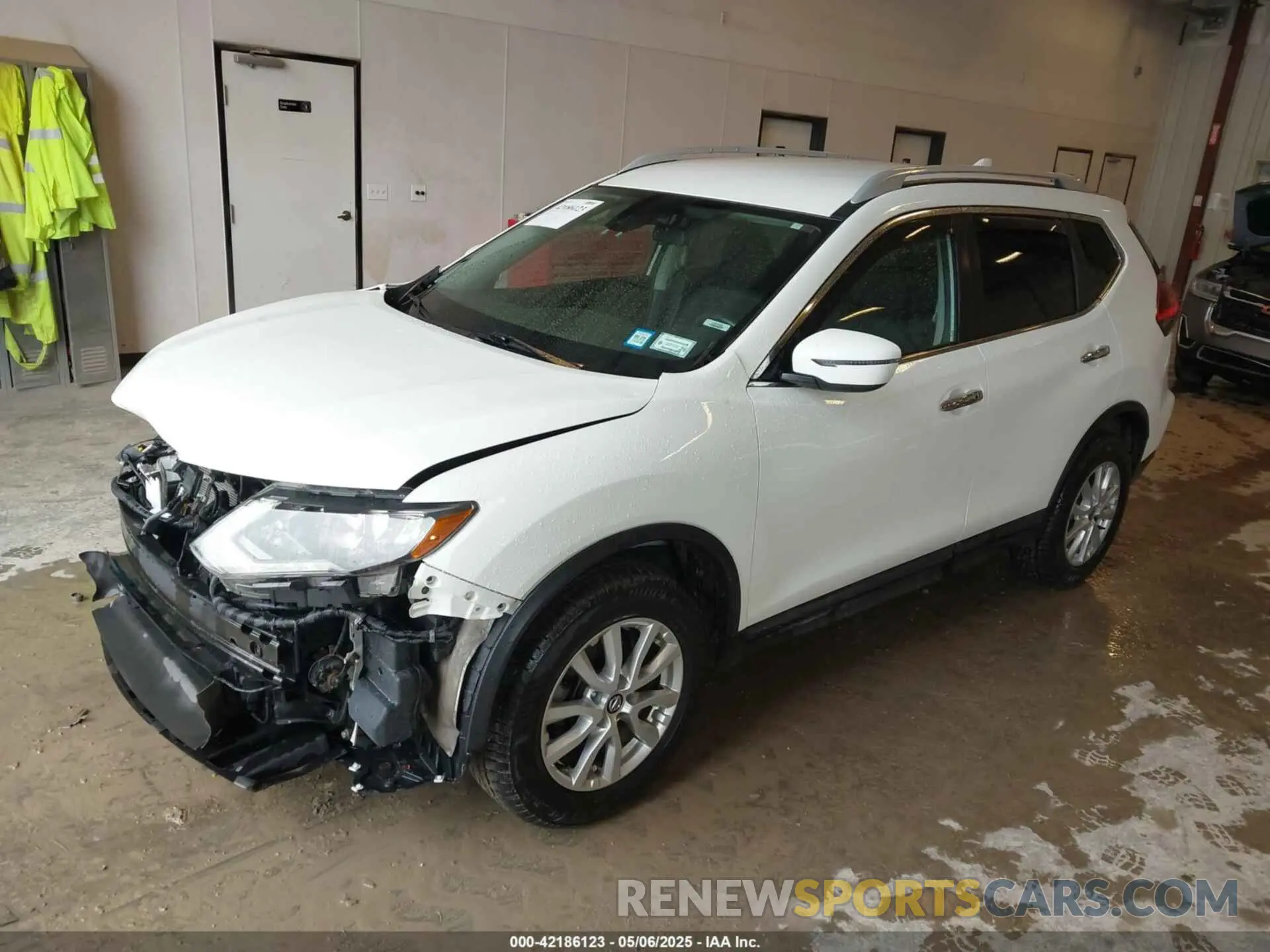 2 fotografías del automóvil dañado 5N1AT2MV0KC766109 NISSAN ROGUE 2019