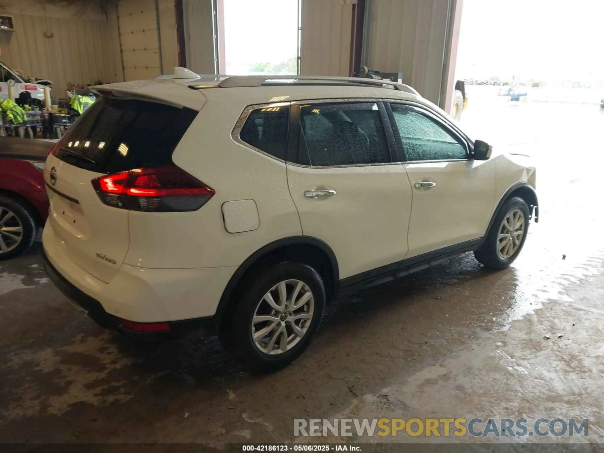 4 fotografías del automóvil dañado 5N1AT2MV0KC766109 NISSAN ROGUE 2019