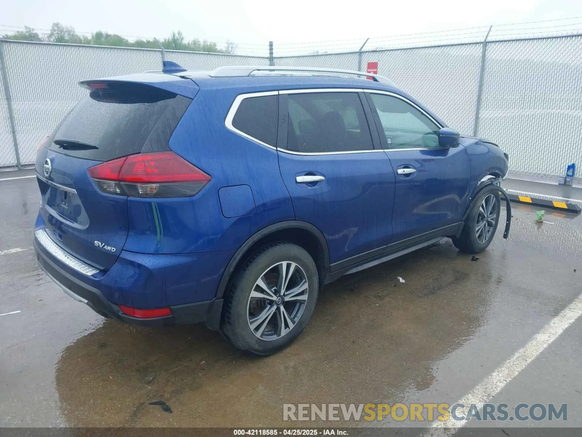 4 fotografías del automóvil dañado 5N1AT2MV1KC769598 NISSAN ROGUE 2019