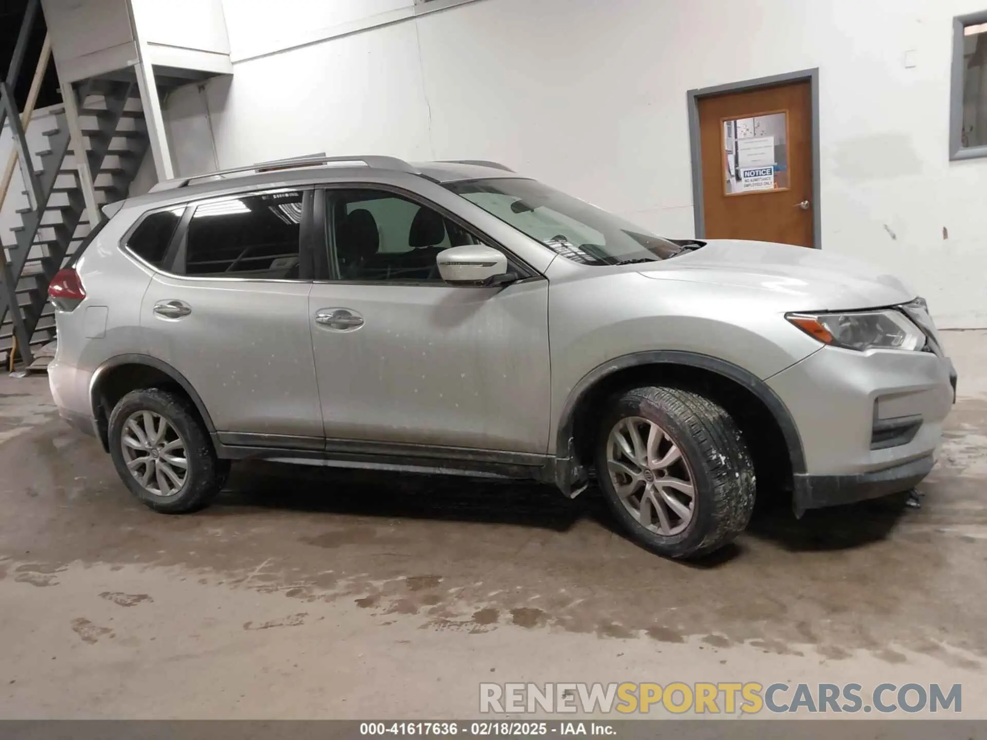 13 fotografías del automóvil dañado 5N1AT2MV1KC798213 NISSAN ROGUE 2019