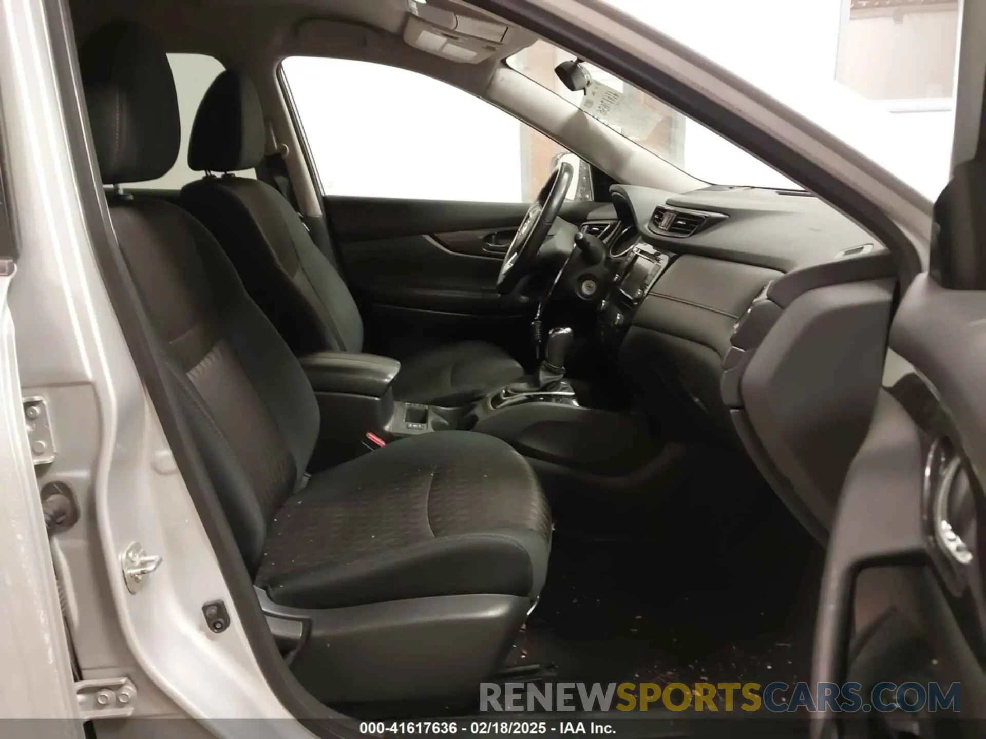 5 fotografías del automóvil dañado 5N1AT2MV1KC798213 NISSAN ROGUE 2019