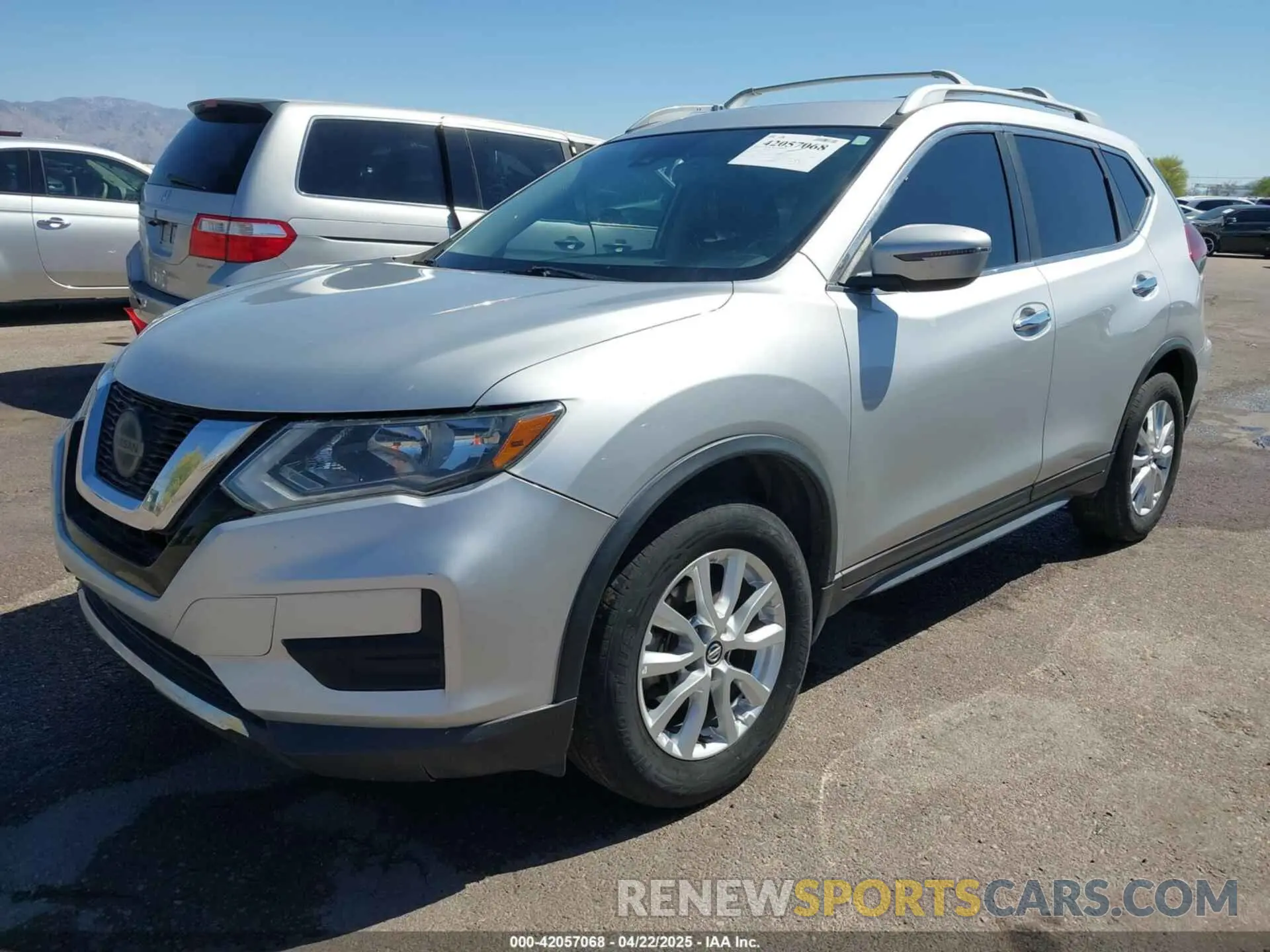 2 fotografías del automóvil dañado 5N1AT2MV2KC734049 NISSAN ROGUE 2019