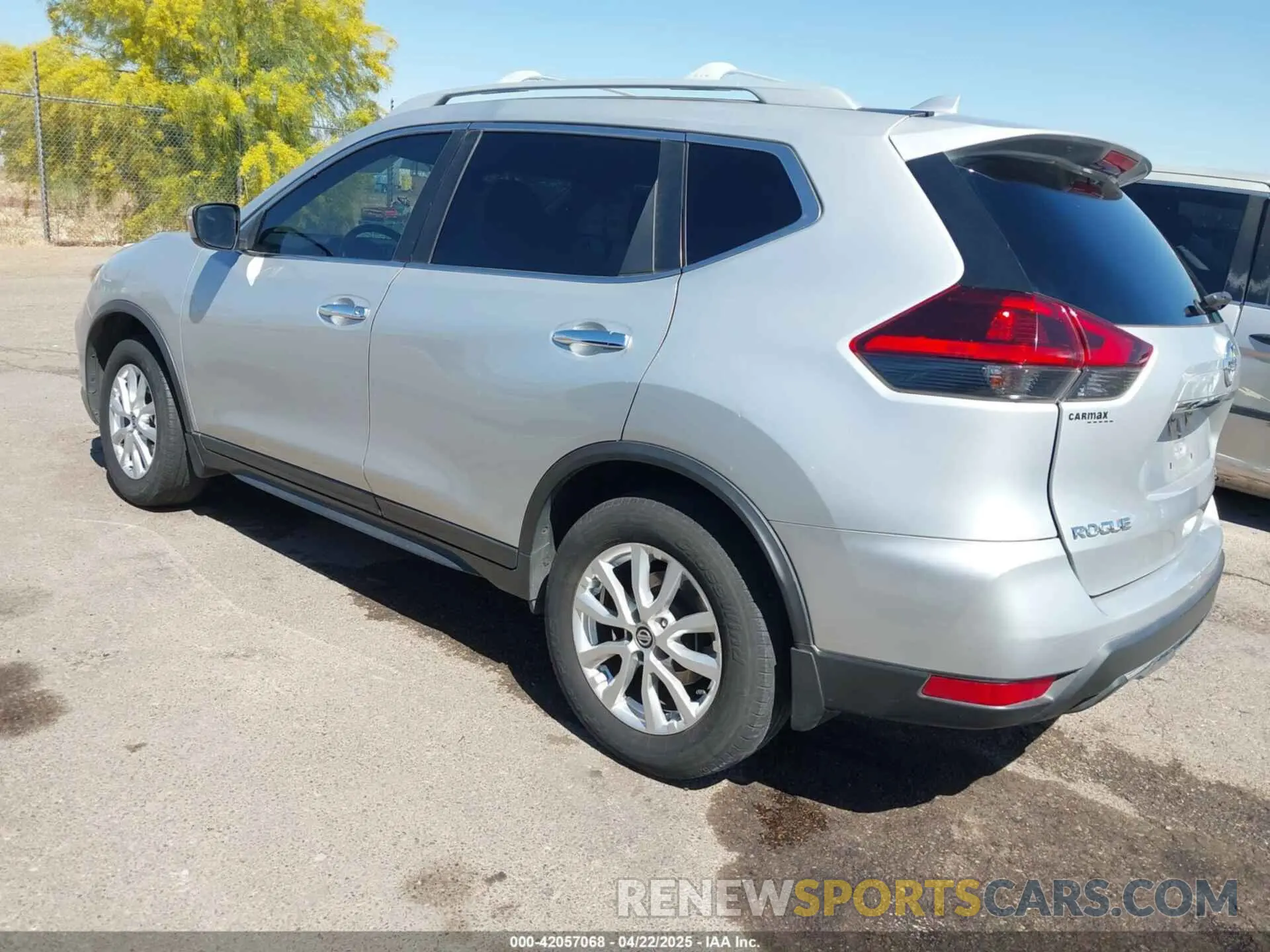3 fotografías del automóvil dañado 5N1AT2MV2KC734049 NISSAN ROGUE 2019
