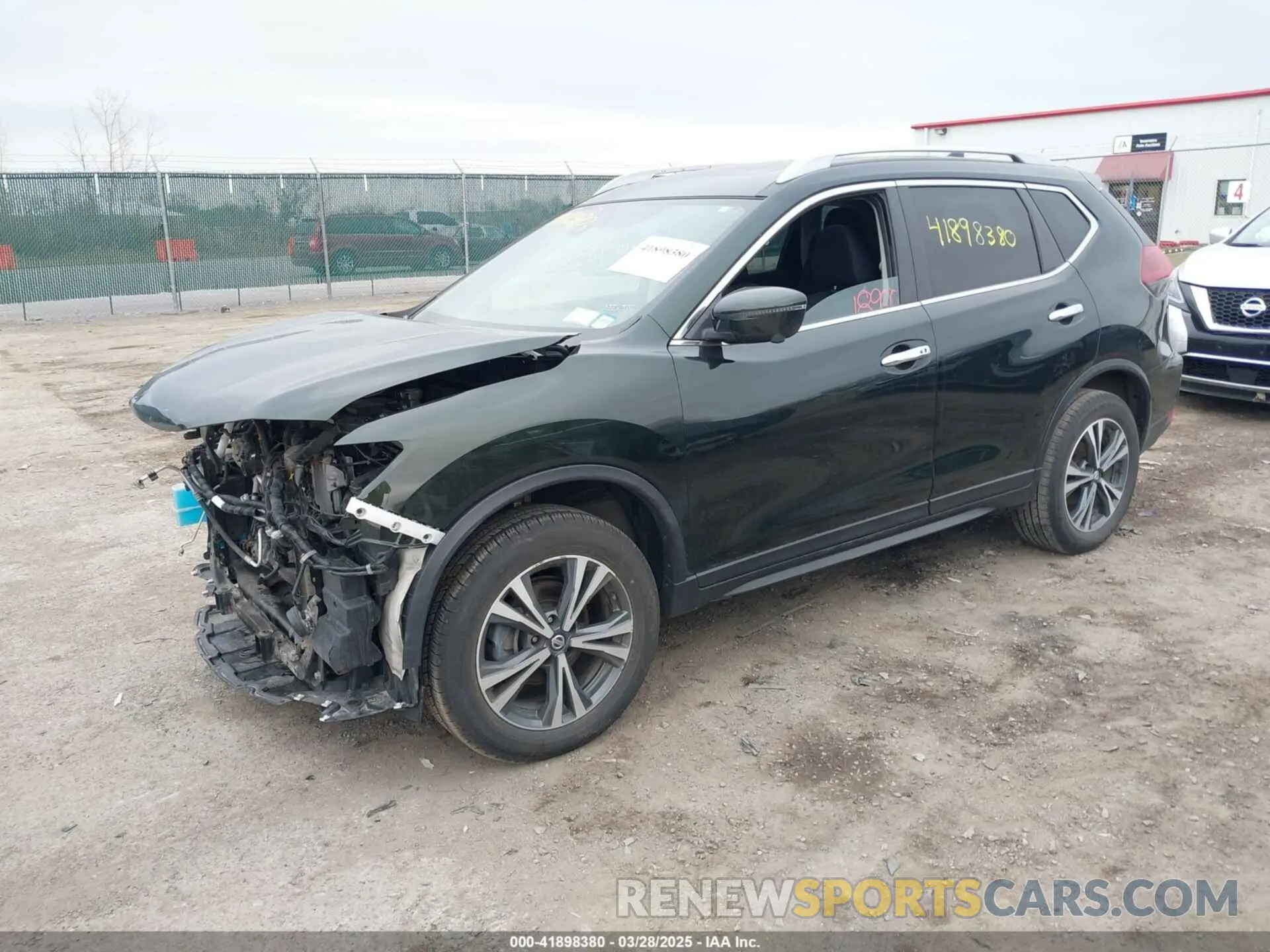 2 fotografías del automóvil dañado 5N1AT2MV2KC782750 NISSAN ROGUE 2019
