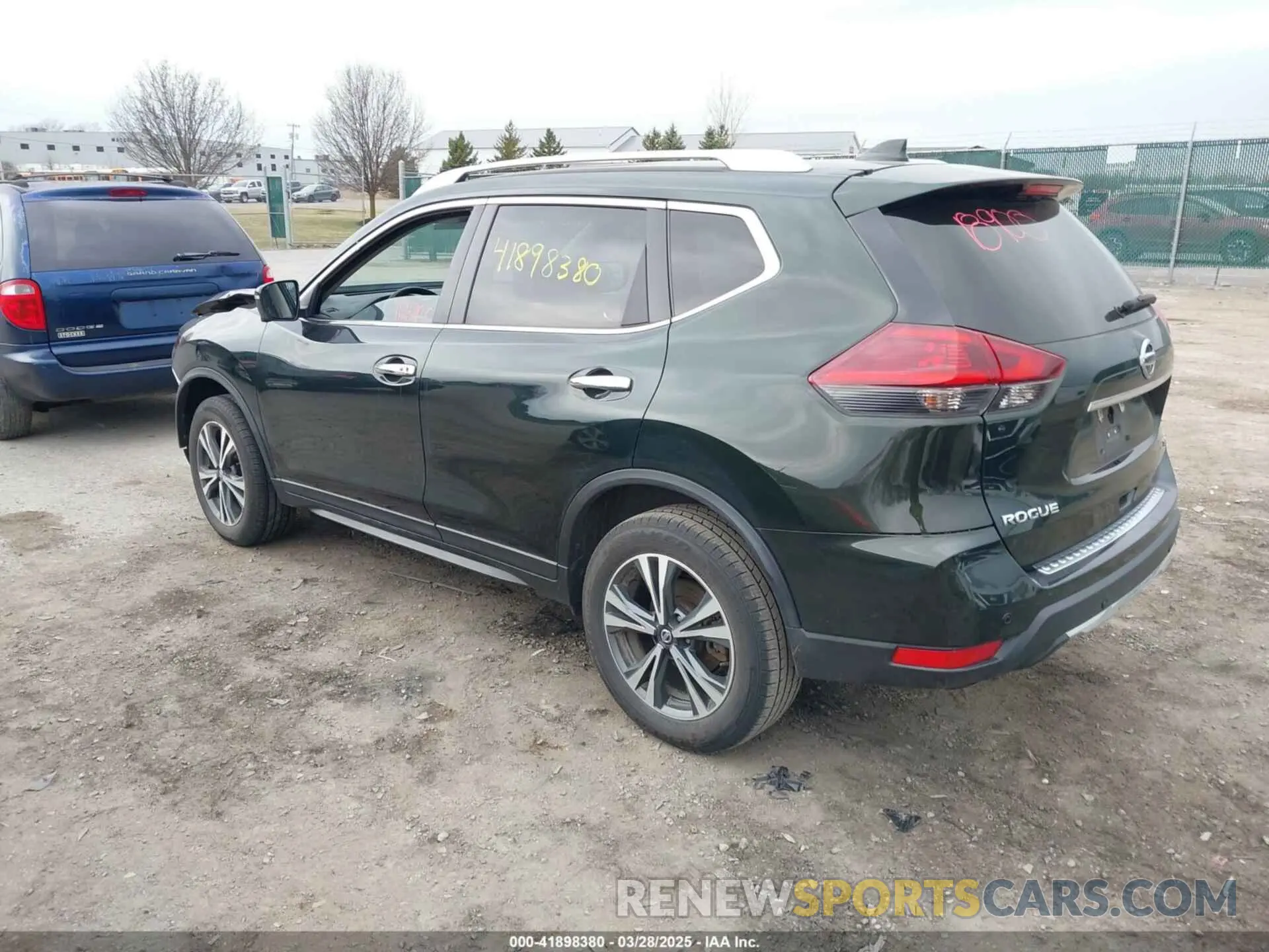 3 fotografías del automóvil dañado 5N1AT2MV2KC782750 NISSAN ROGUE 2019