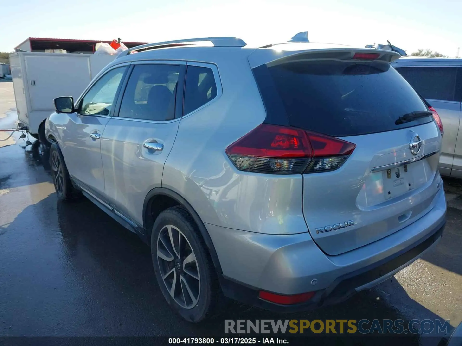 3 fotografías del automóvil dañado 5N1AT2MV3KC744377 NISSAN ROGUE 2019
