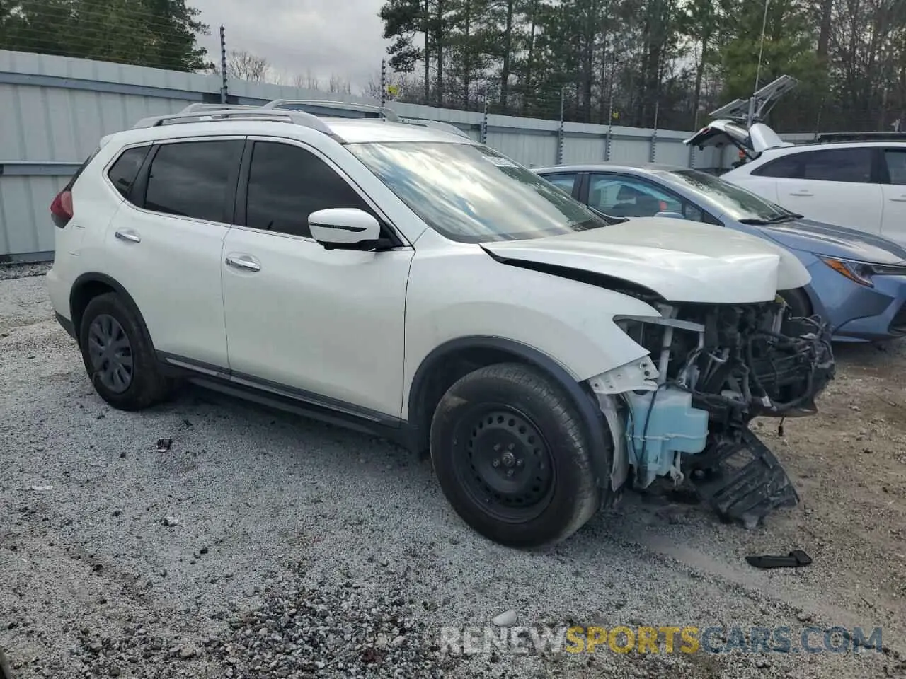 4 fotografías del automóvil dañado 5N1AT2MV3KC792803 NISSAN ROGUE 2019