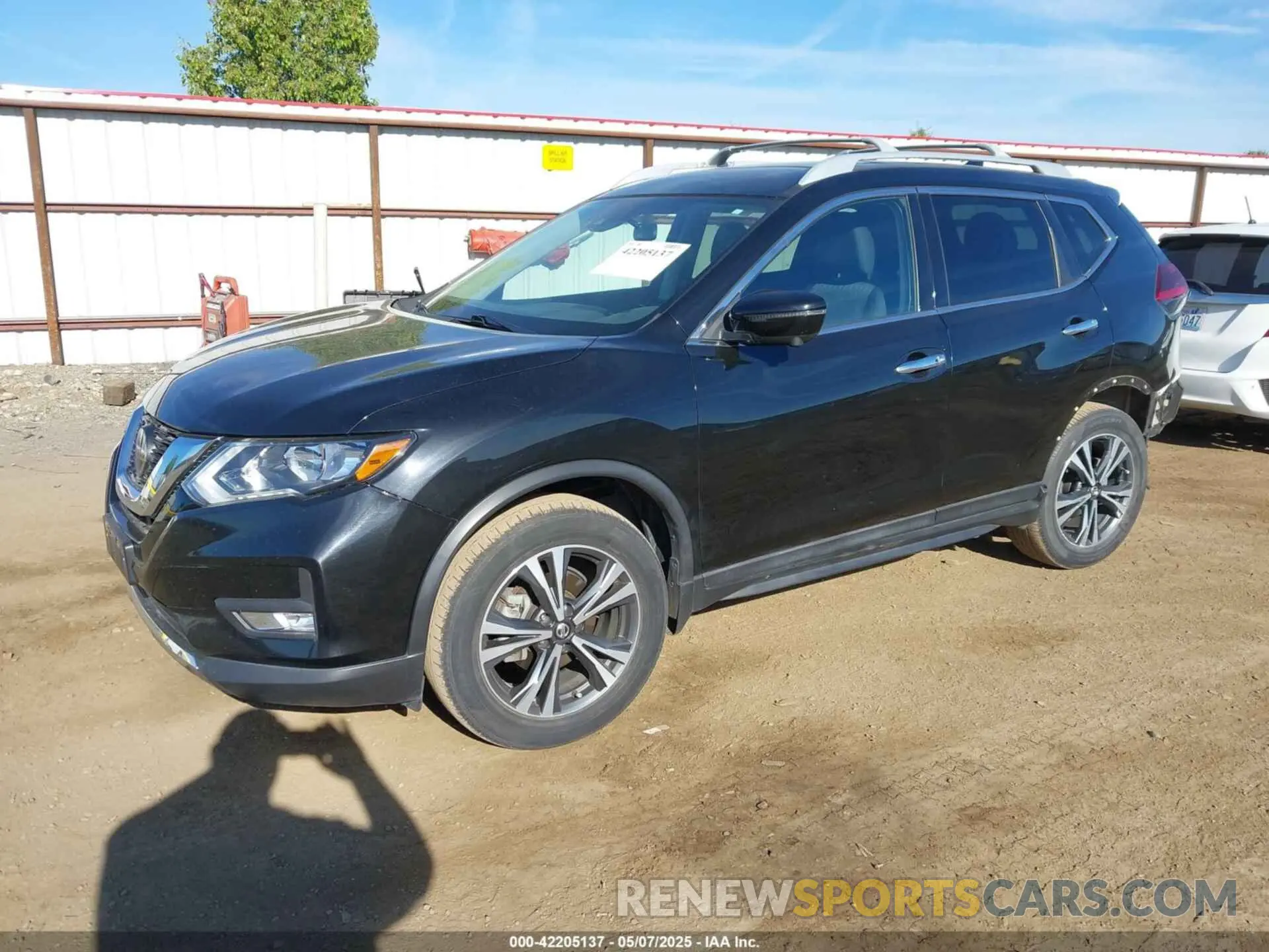 2 fotografías del automóvil dañado 5N1AT2MV3KC840638 NISSAN ROGUE 2019