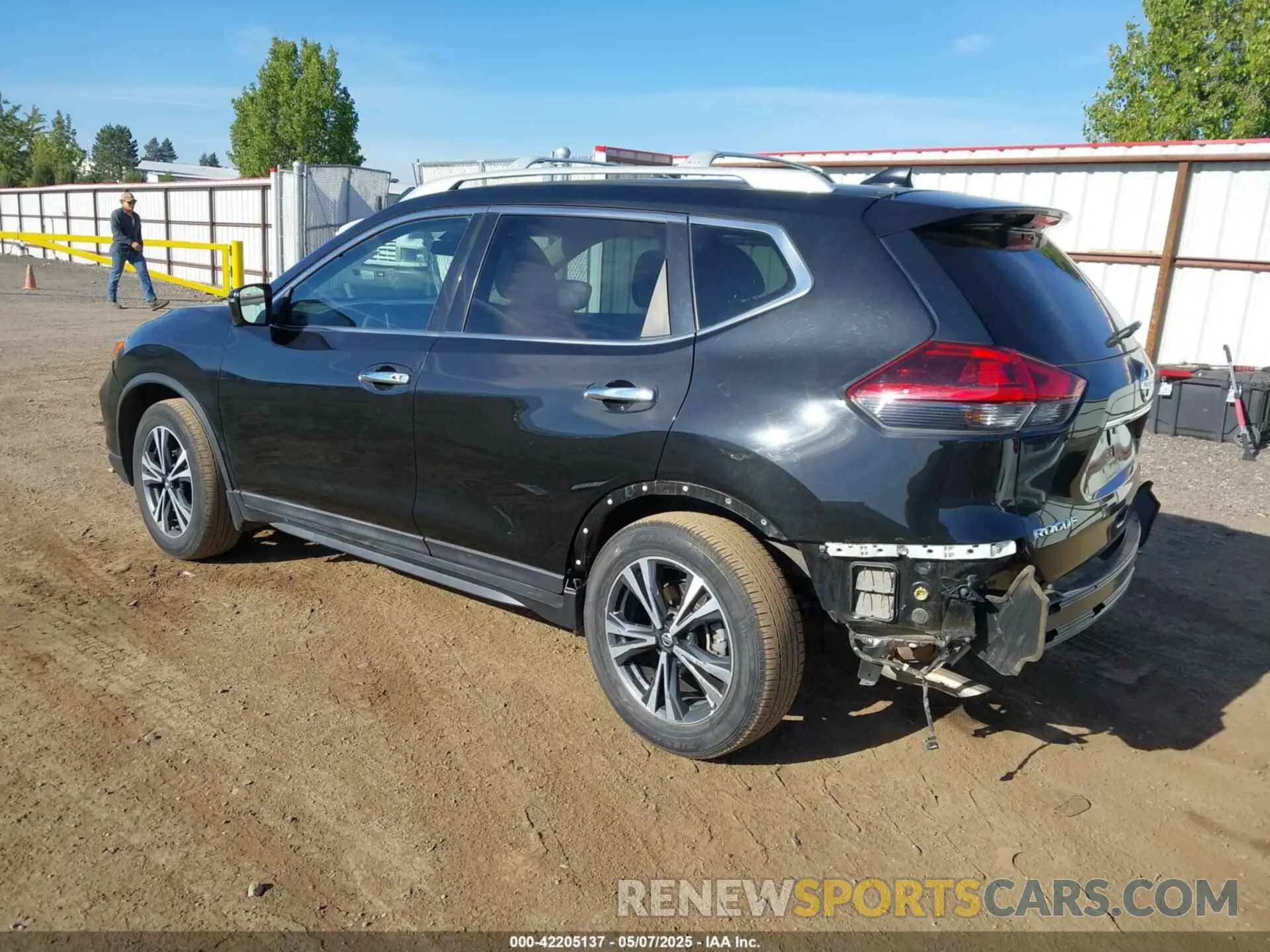 3 fotografías del automóvil dañado 5N1AT2MV3KC840638 NISSAN ROGUE 2019