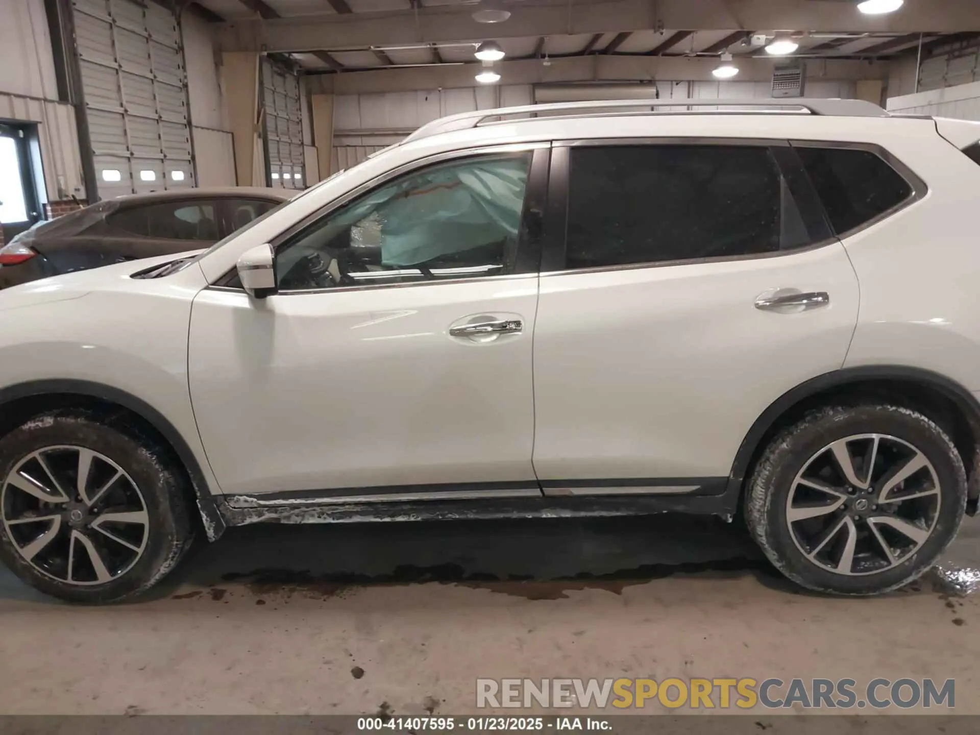 13 fotografías del automóvil dañado 5N1AT2MV4KC718953 NISSAN ROGUE 2019