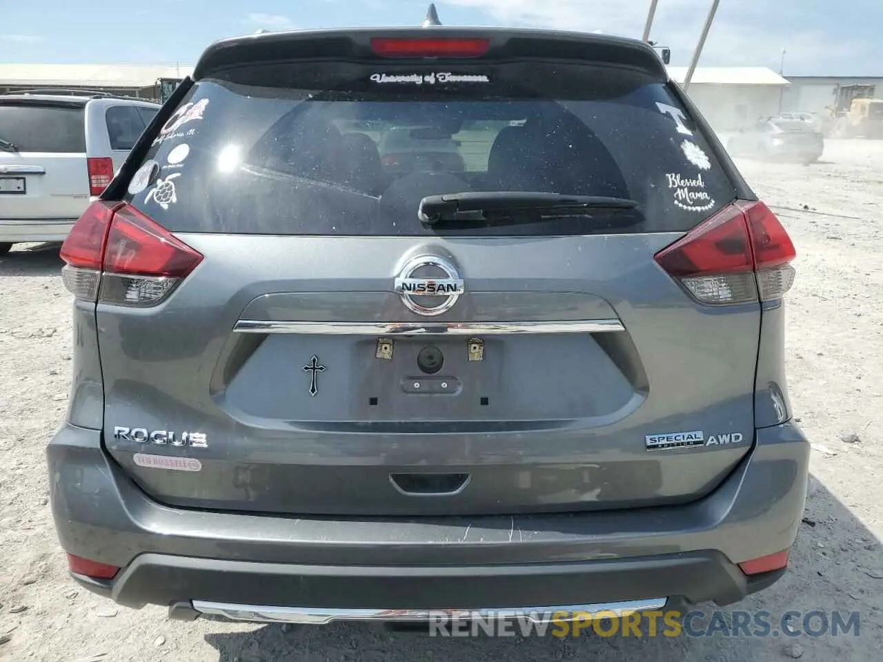 6 fotografías del automóvil dañado 5N1AT2MV4KC740015 NISSAN ROGUE 2019