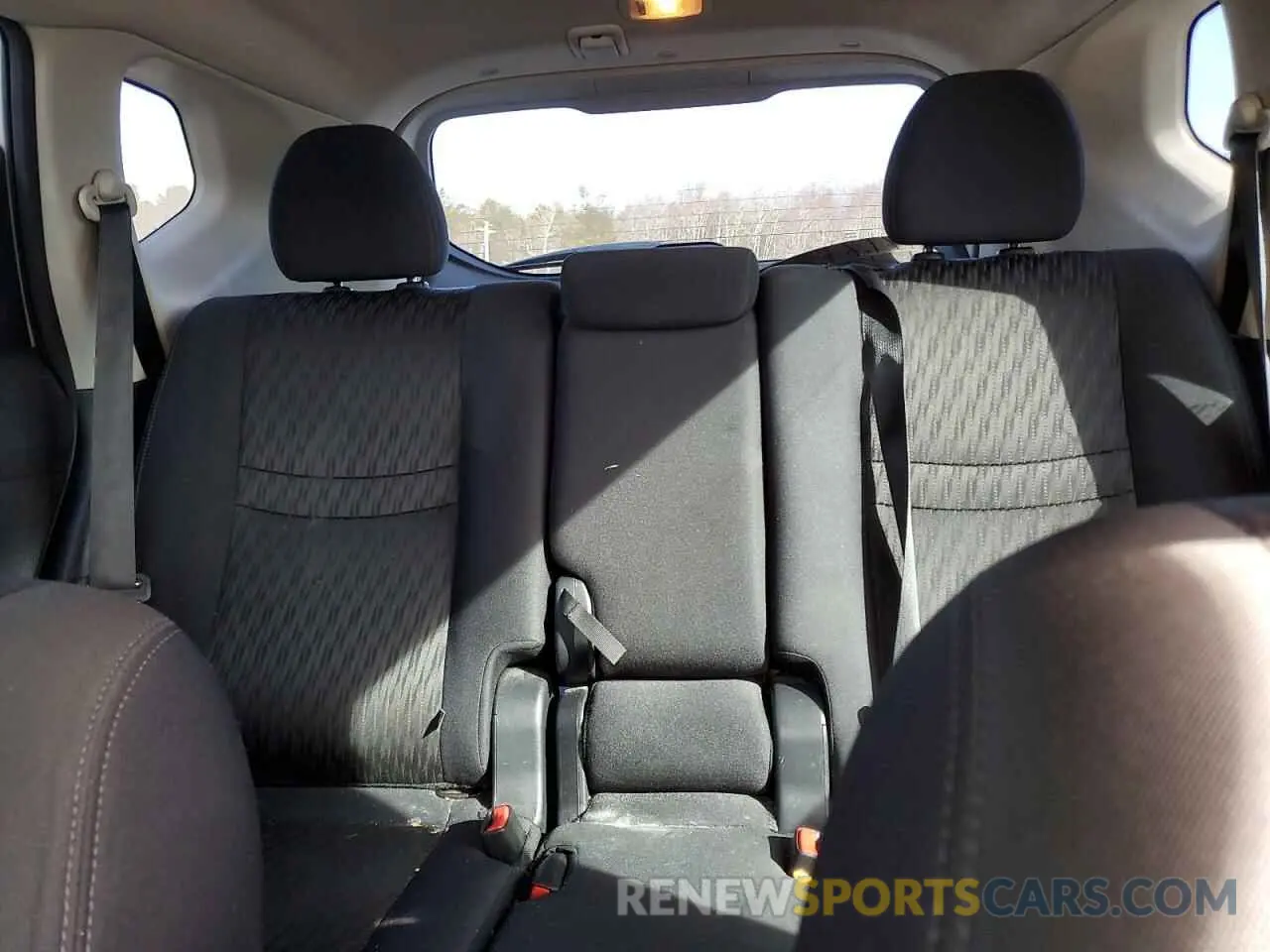 10 fotografías del automóvil dañado 5N1AT2MV4KC782832 NISSAN ROGUE 2019