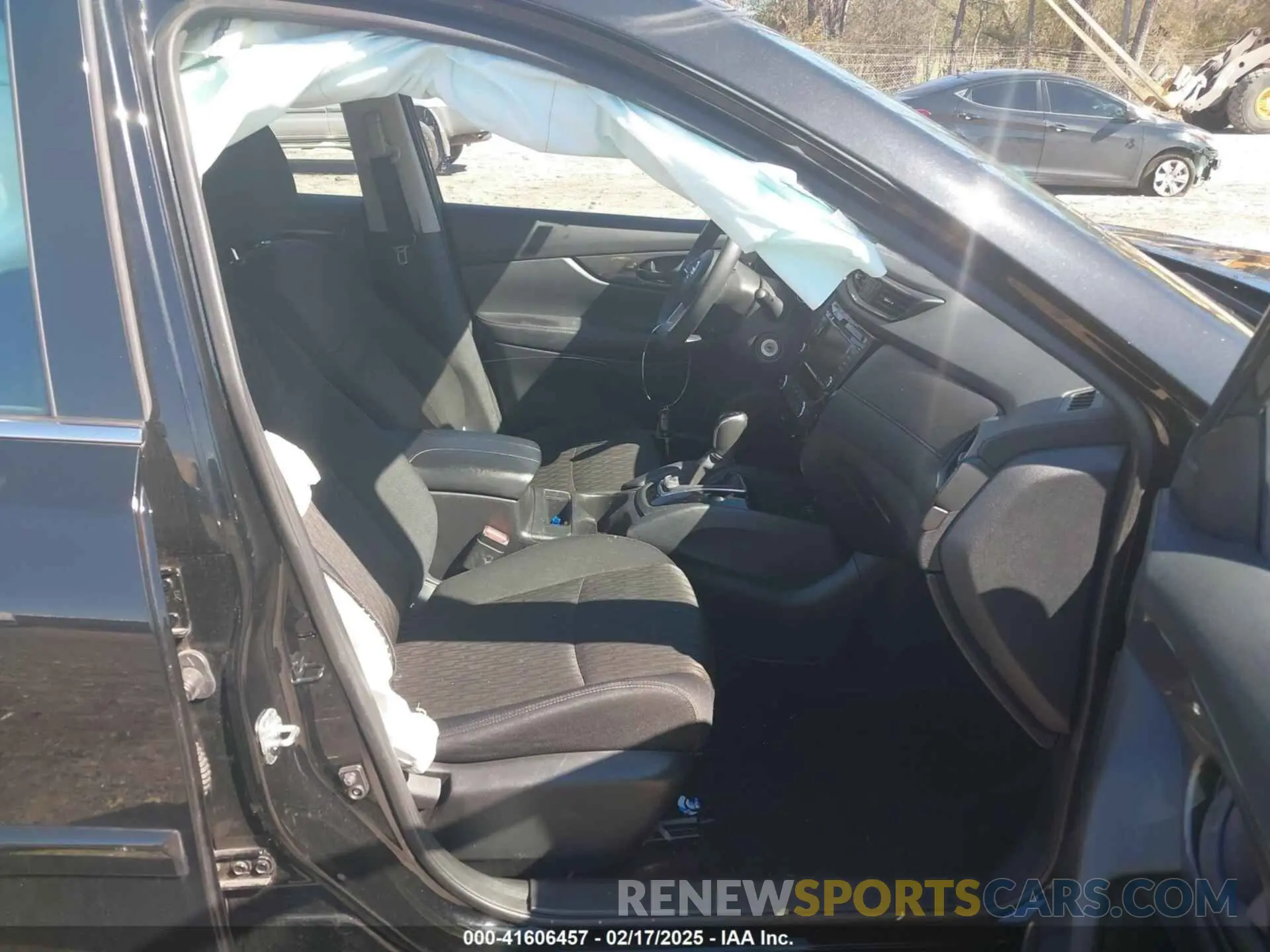5 fotografías del automóvil dañado 5N1AT2MV4KC785326 NISSAN ROGUE 2019