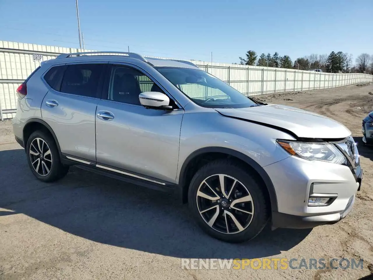4 fotografías del automóvil dañado 5N1AT2MV4KC824819 NISSAN ROGUE 2019