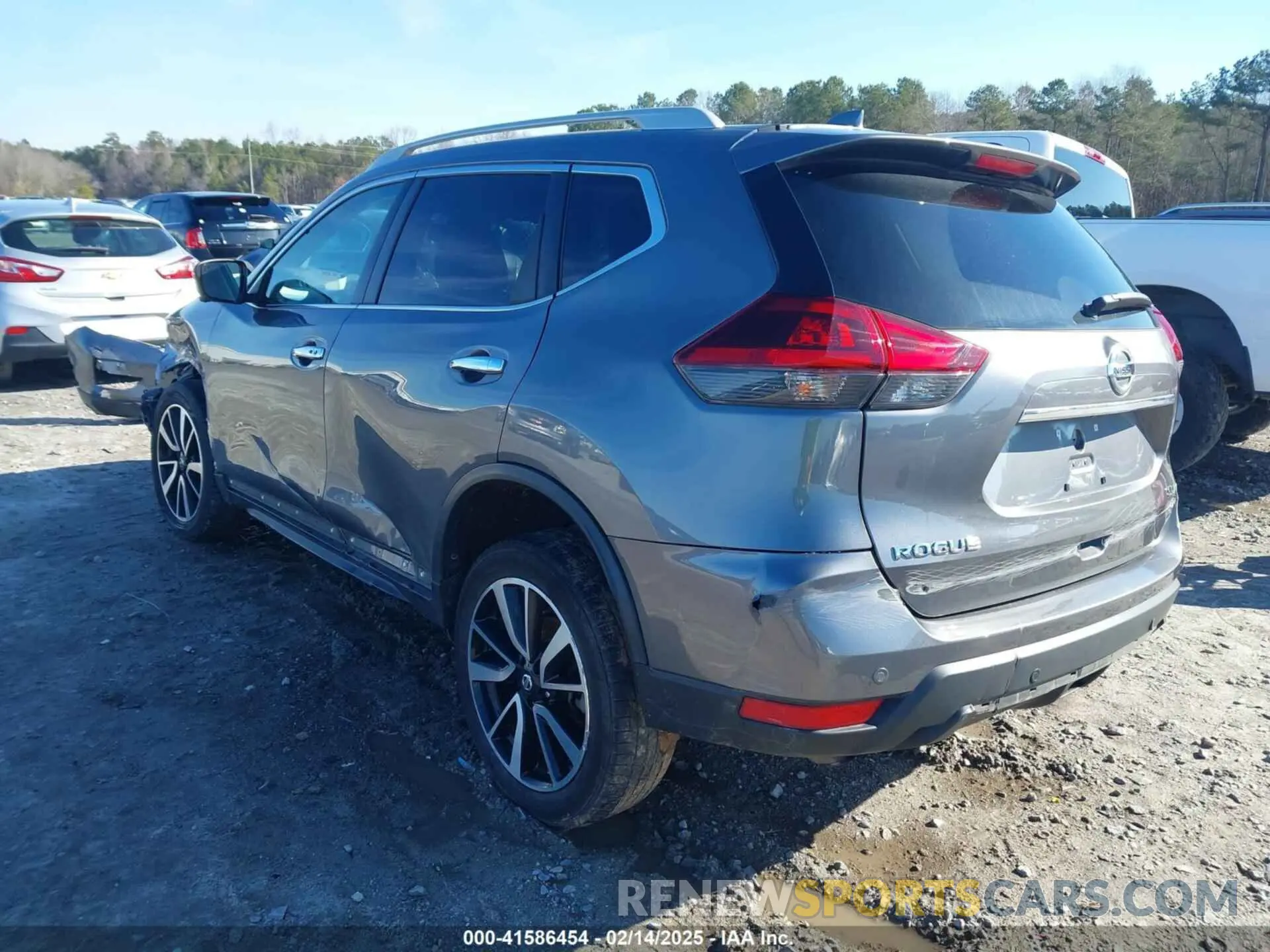 3 fotografías del automóvil dañado 5N1AT2MV5KC765473 NISSAN ROGUE 2019