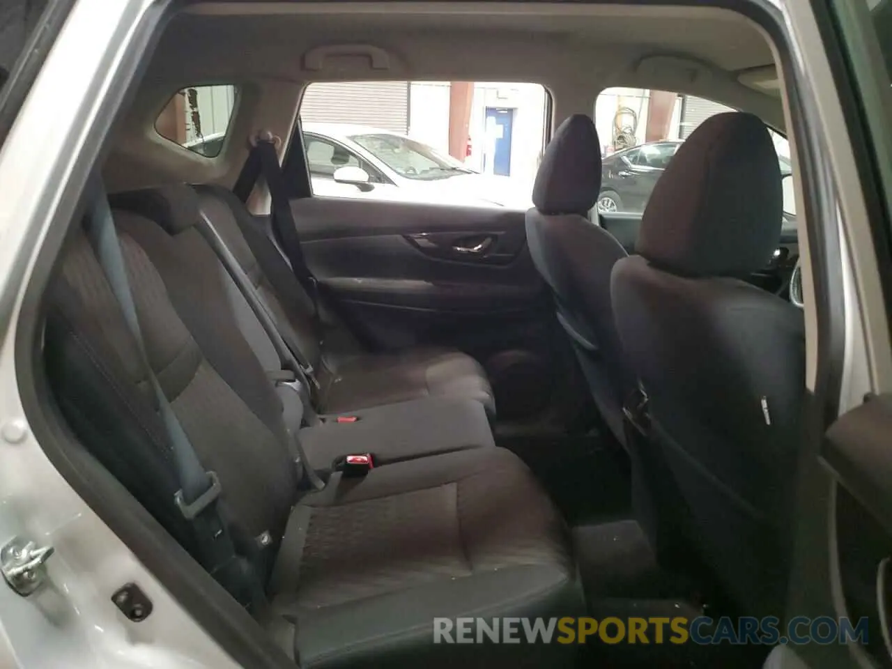 12 fotografías del automóvil dañado 5N1AT2MV5KC799378 NISSAN ROGUE 2019