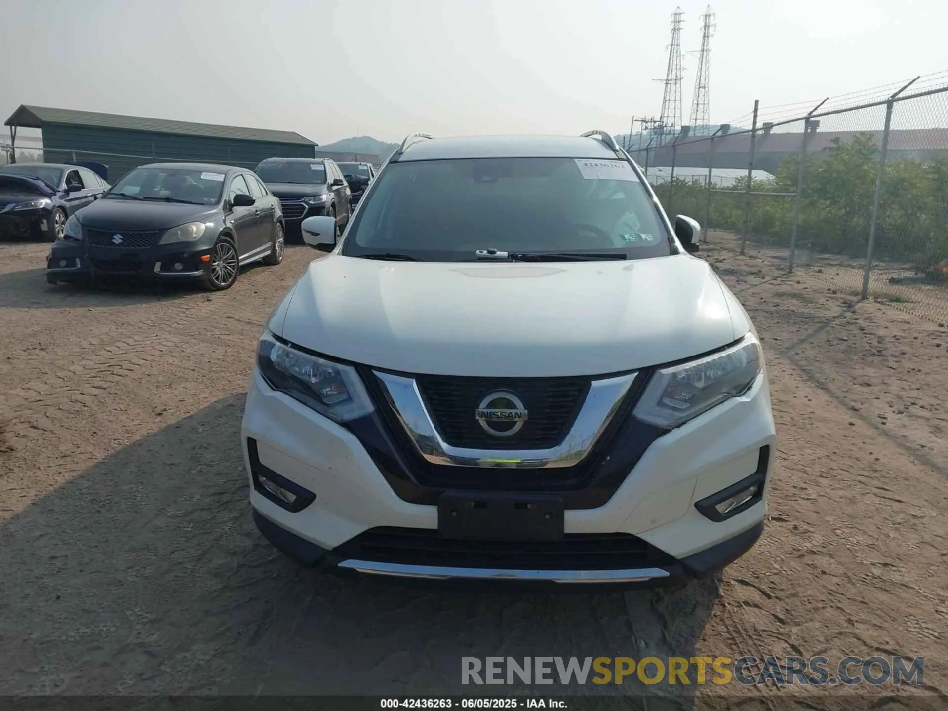 12 fotografías del automóvil dañado 5N1AT2MV6KC741263 NISSAN ROGUE 2019
